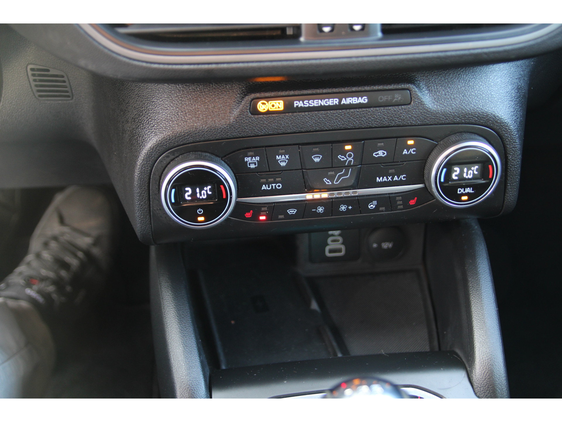 Ford Focus Wagon 1.0 EcoBoost 125 PK Hybrid ST Line TREKHAAK | WINTER- PACK | Camera |