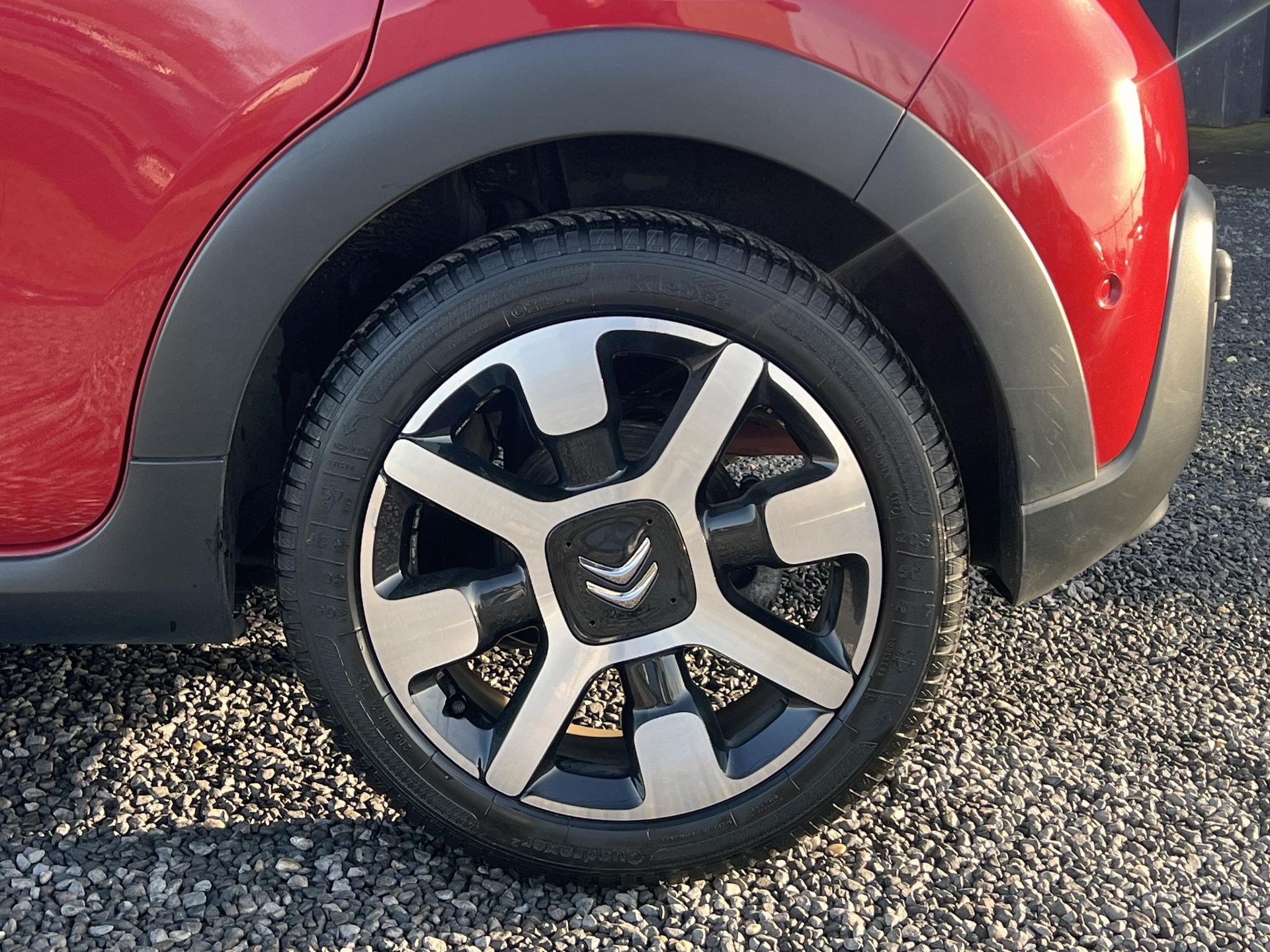 Citroen C3 1.2 PureTech S&S Shine 110pk,D-riem vv in 2023,2e Eigenaar,Camera,Navi,Clima,Cruise,Pdc V+A,APK tot 01-2027