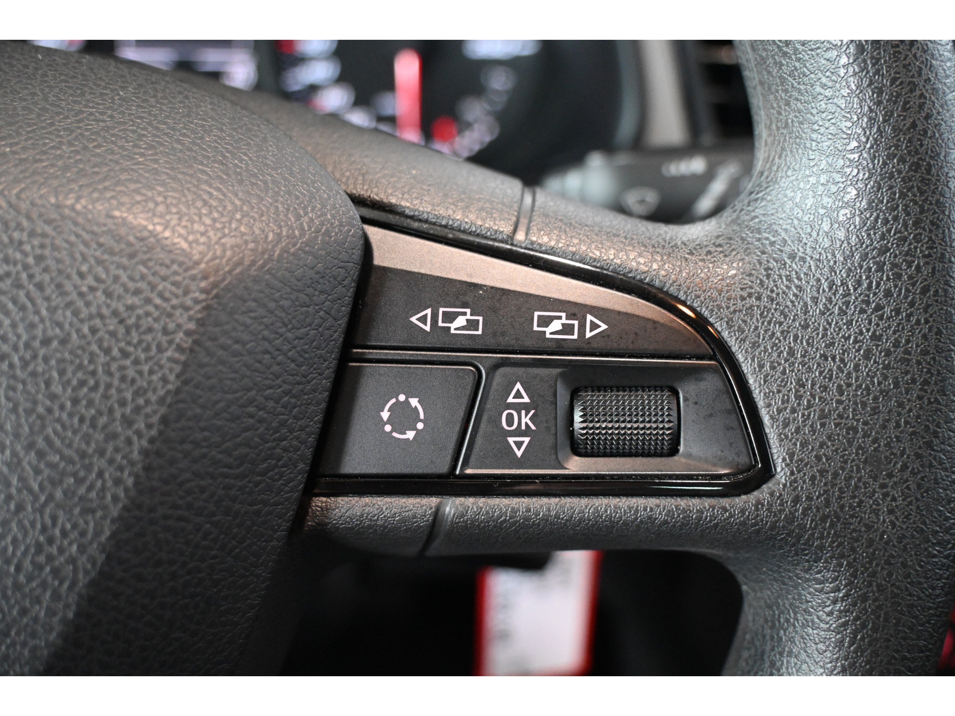 SEAT Leon 1.2 TSI Airco Lichtmetaal Rijklaarprijs Inruil Mogelijk!