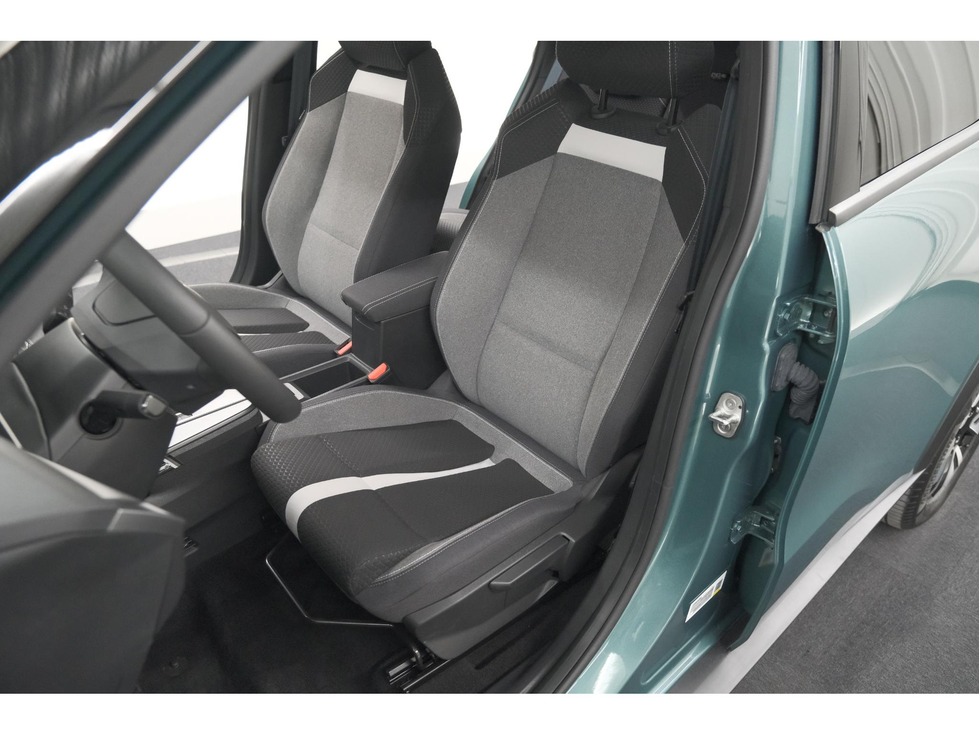 Opel Frontera Electric GS 44 kWh | 11 KW Laadfunctie | Camera | Dodehoekdetectie | Apple Carplay