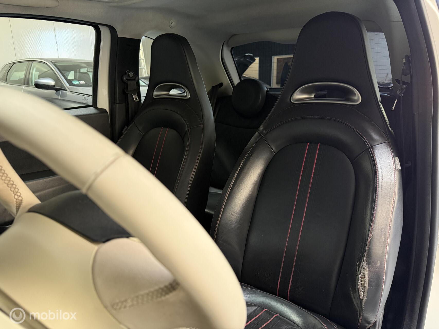 Fiat 500 1.2 Lounge|Automaat|Panodak|Leder|CarPlay|Abarth Look