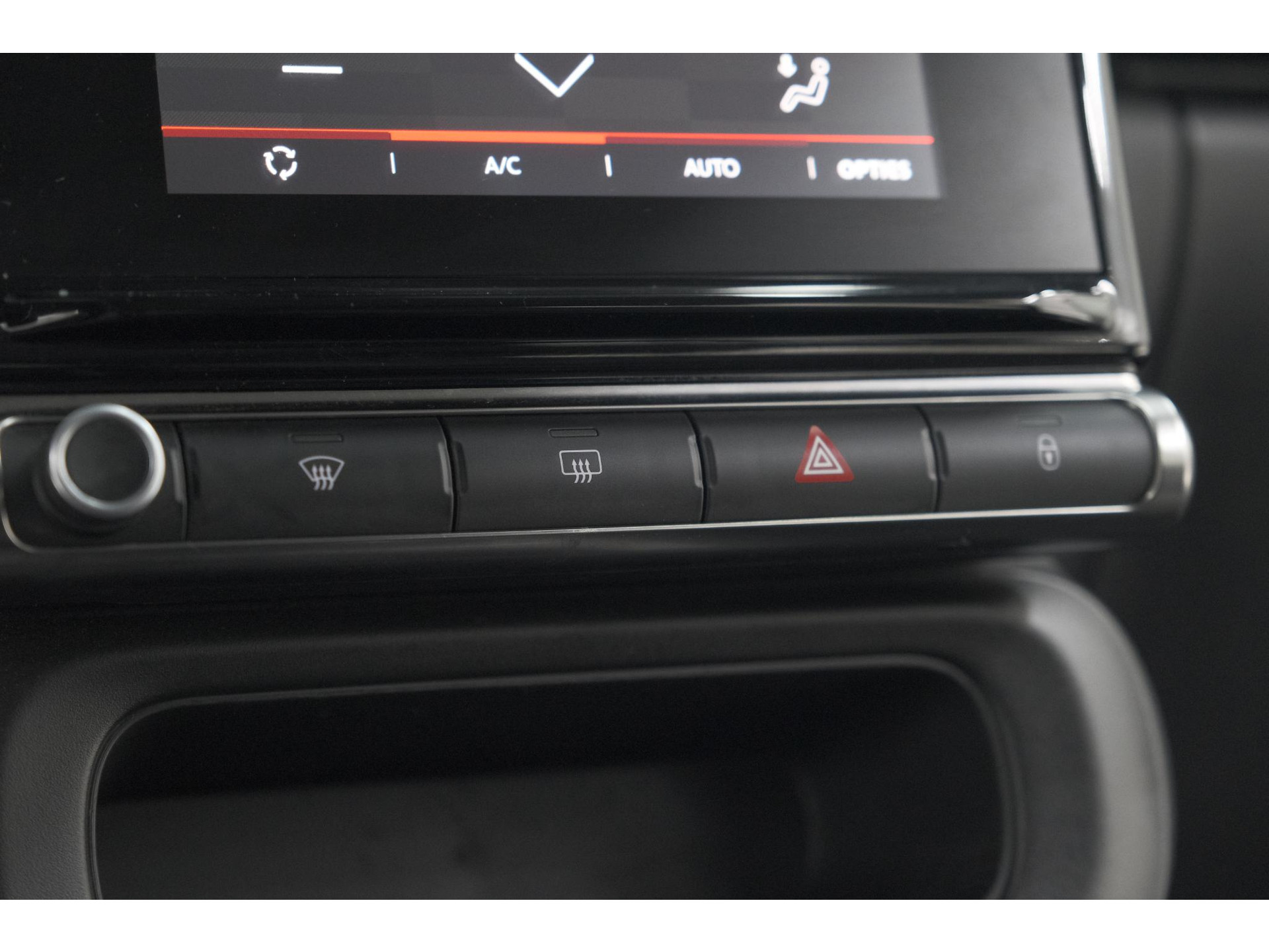 Citroen C3 PureTech 110 EAT6 C-Series | Apple Carplay | Parkeersensoren | Climate Control