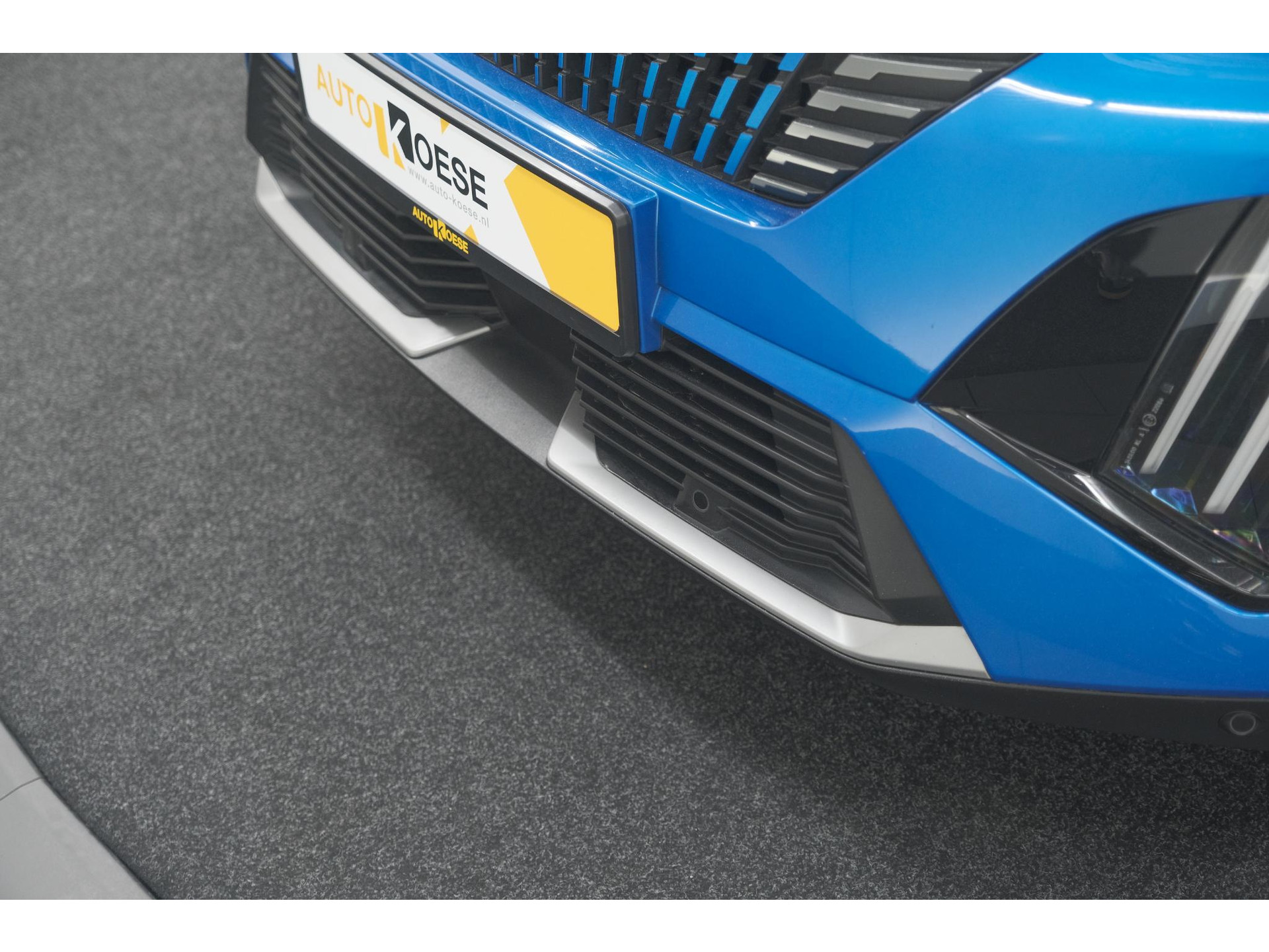 Peugeot 2008 PureTech 130 EAT8 Blue Lease Allure | Camera | Navigatie | Parkeersensoren | Apple Carplay