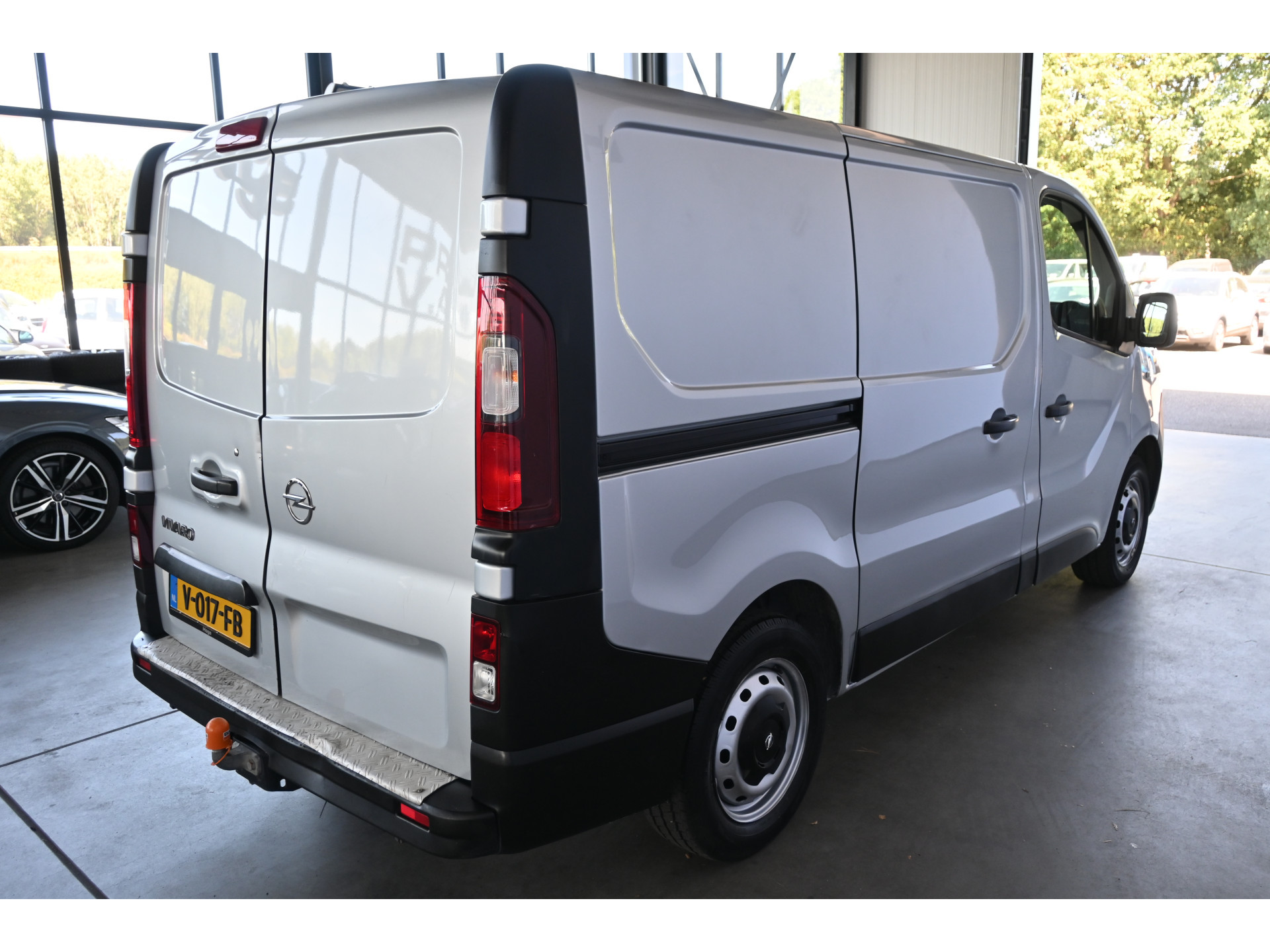 Opel Vivaro 1.6 CDTI L1H1 Edition 3 Zits Airco Cruise Control Schuifdeur Trekhaak Rijklaarprijs! Inruil Mogelijk!