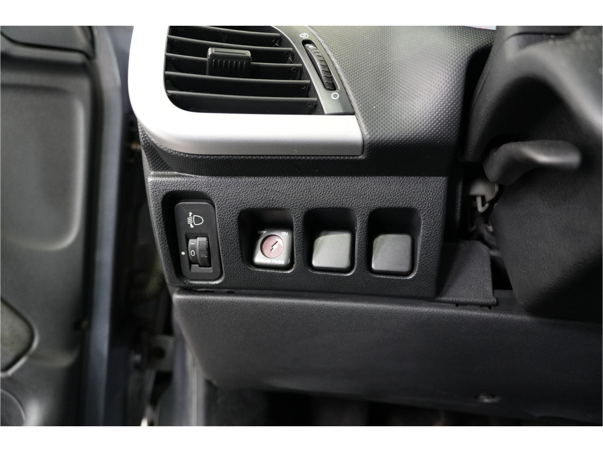 Peugeot 206 + 1.1 XR 5 dr. | Bluetooth | Str. Bekr. | El. ramen |