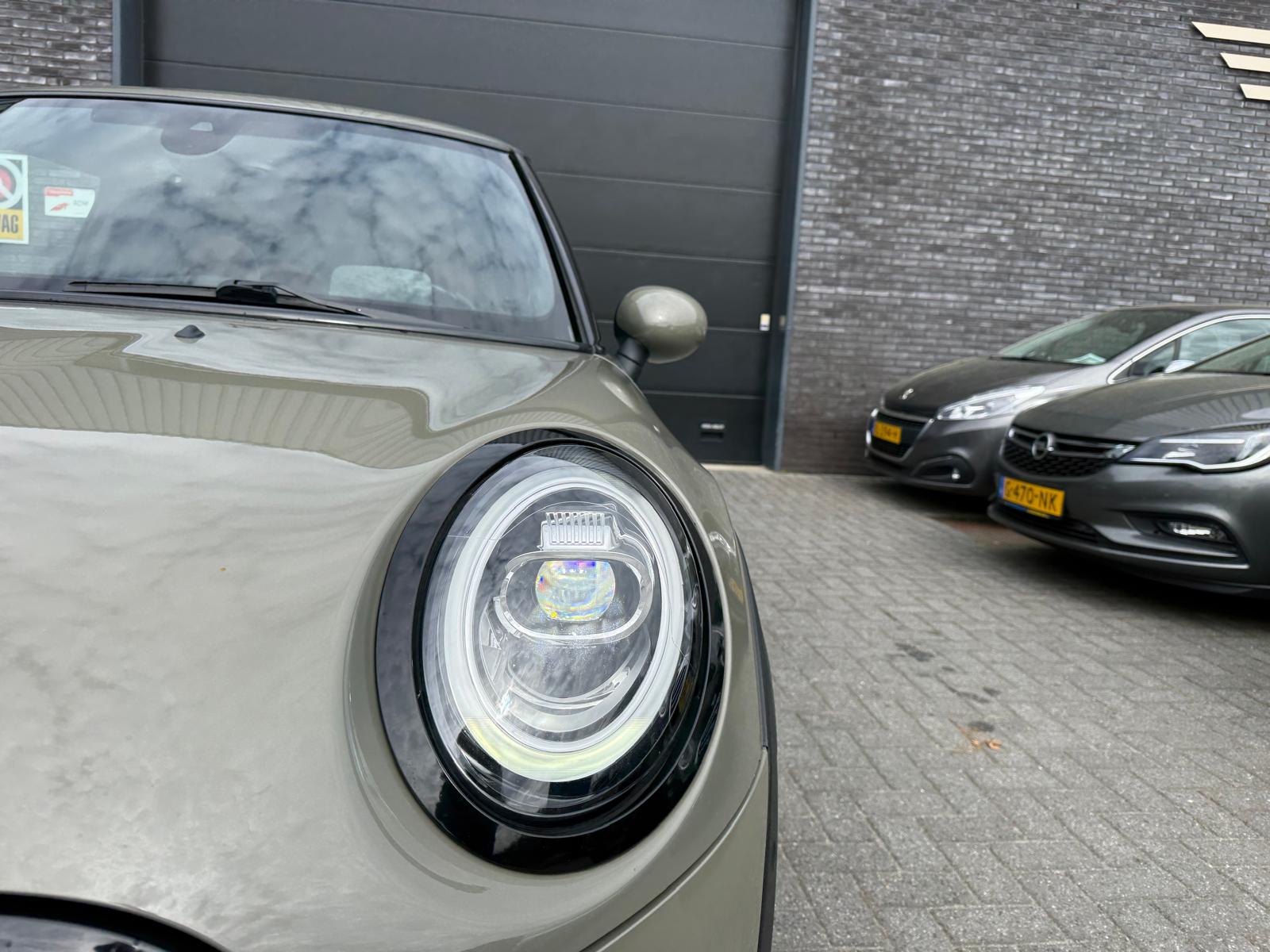 MINI Mini 2.0 John Cooper Works Chili | 1E EIGENAAR | 3/6/12MND GARANTIE | 230PK | PANO | ACC | CARPLAY | LED | HEAD-UP | NAVI | DAB |