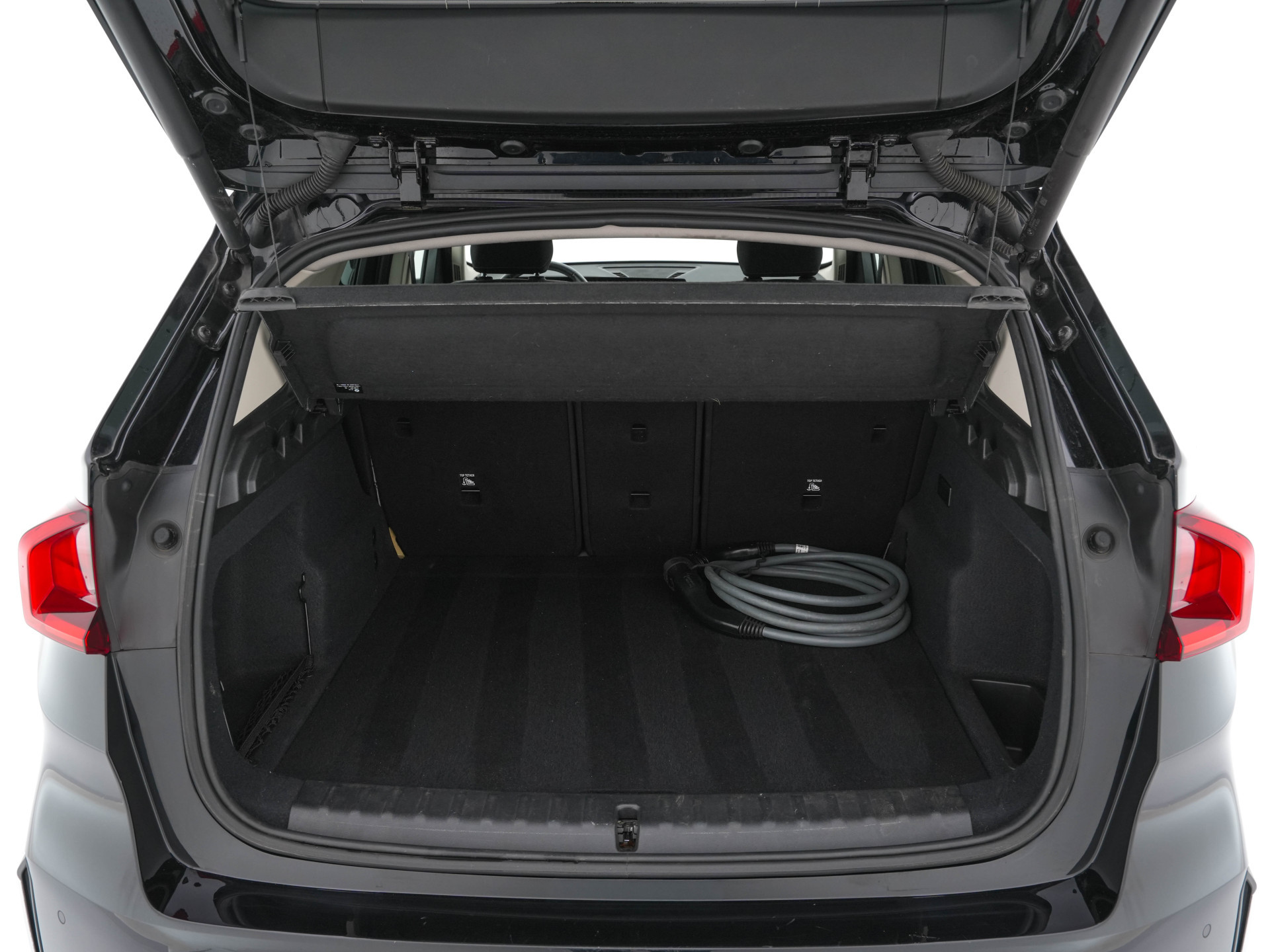 BMW iX1 xDrive30 Launch Edition 67 kWh [ 3-Fase-11kW ] {SOH-100%} (INCL-BTW) Aut. *FULL-LED | DIGI-COCKPIT | DAB+ | NAVI-FULLMAP | PRIVACYGLASS | COMFORTSEATS | ECC | PDC | CRUISE | 18''ALU*