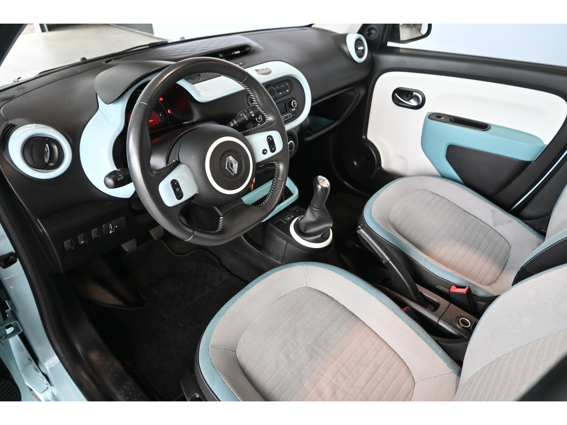 Renault Twingo 1.0 SCe Serie Signature VIVA Airco Schuif / vouwdak Cruise control 100% Onderhouden! Inruil Mogelijk!