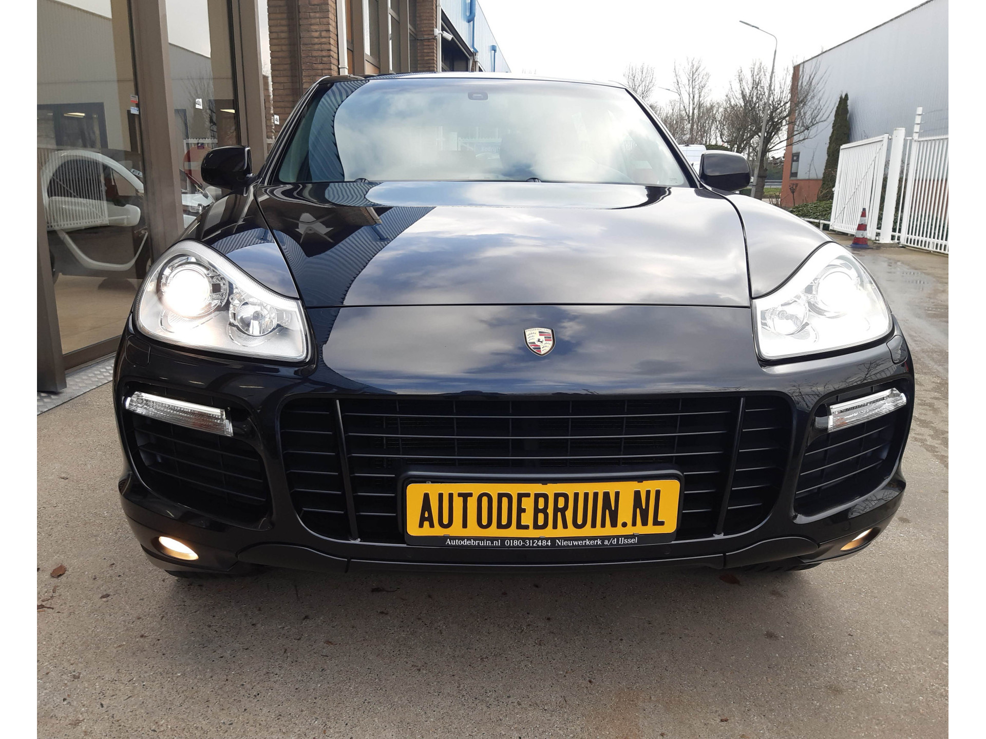 Porsche Cayenne GTS Uniek Exemplaar met lage kilometers Volledige onderhoudshistorie van Porsche-dealer beschikbaar,