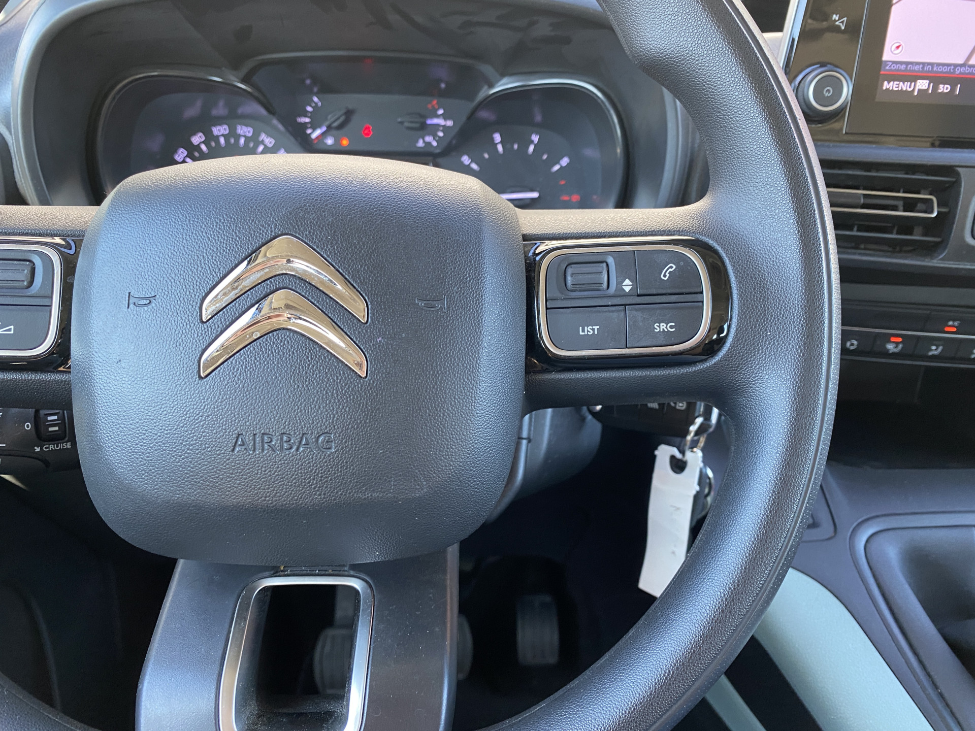 Citroën Berlingo 1.2 PureTech Feel | dealer onderh. | navigatie | cruise control | airco | parkeersensoren | all season banden