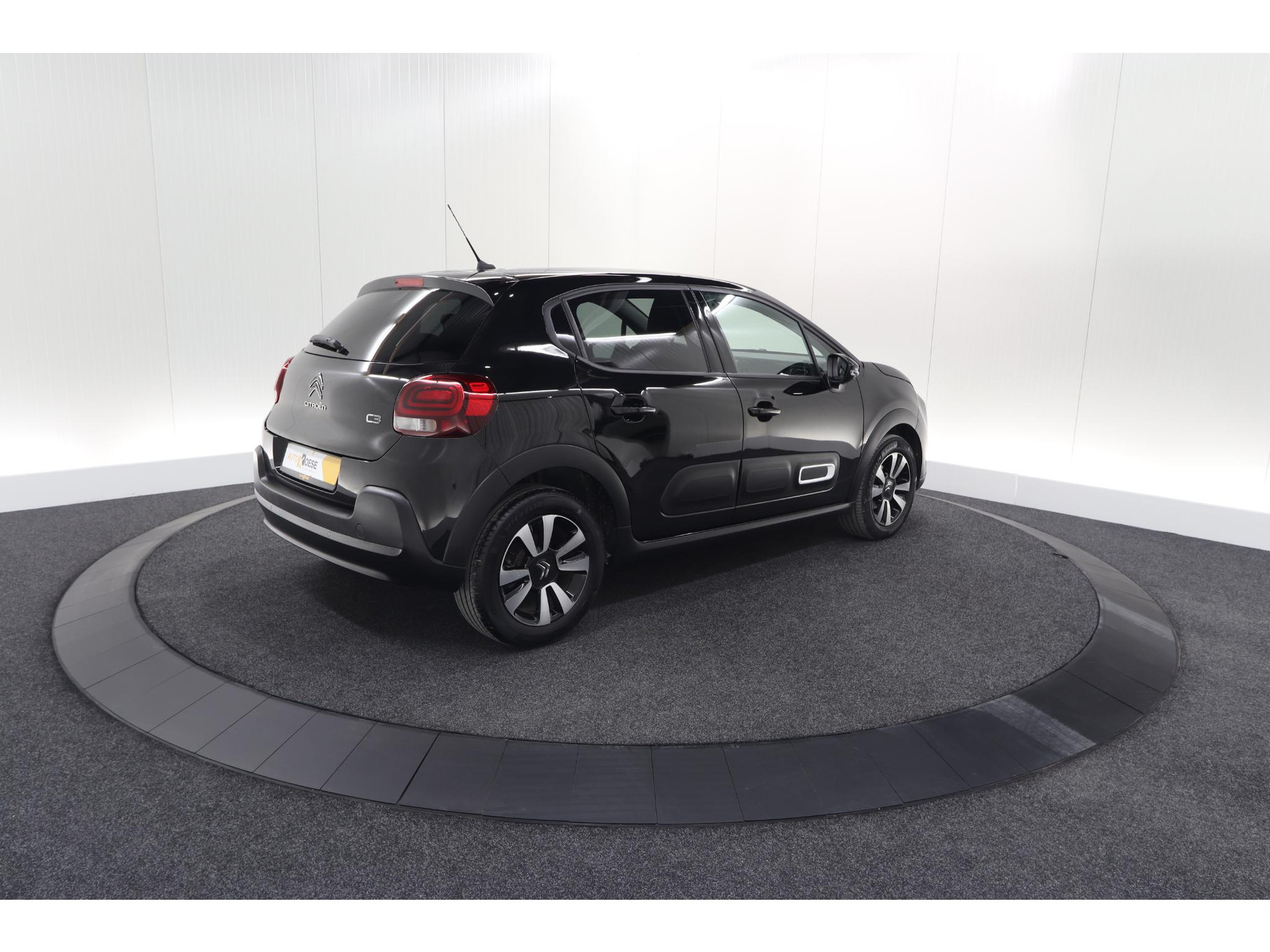 Citroen C3 PureTech 110 EAT6 Max | Apple Carplay | Parkeersensoren | Climate Control | 16 Inch Lichtmetalen Velgen