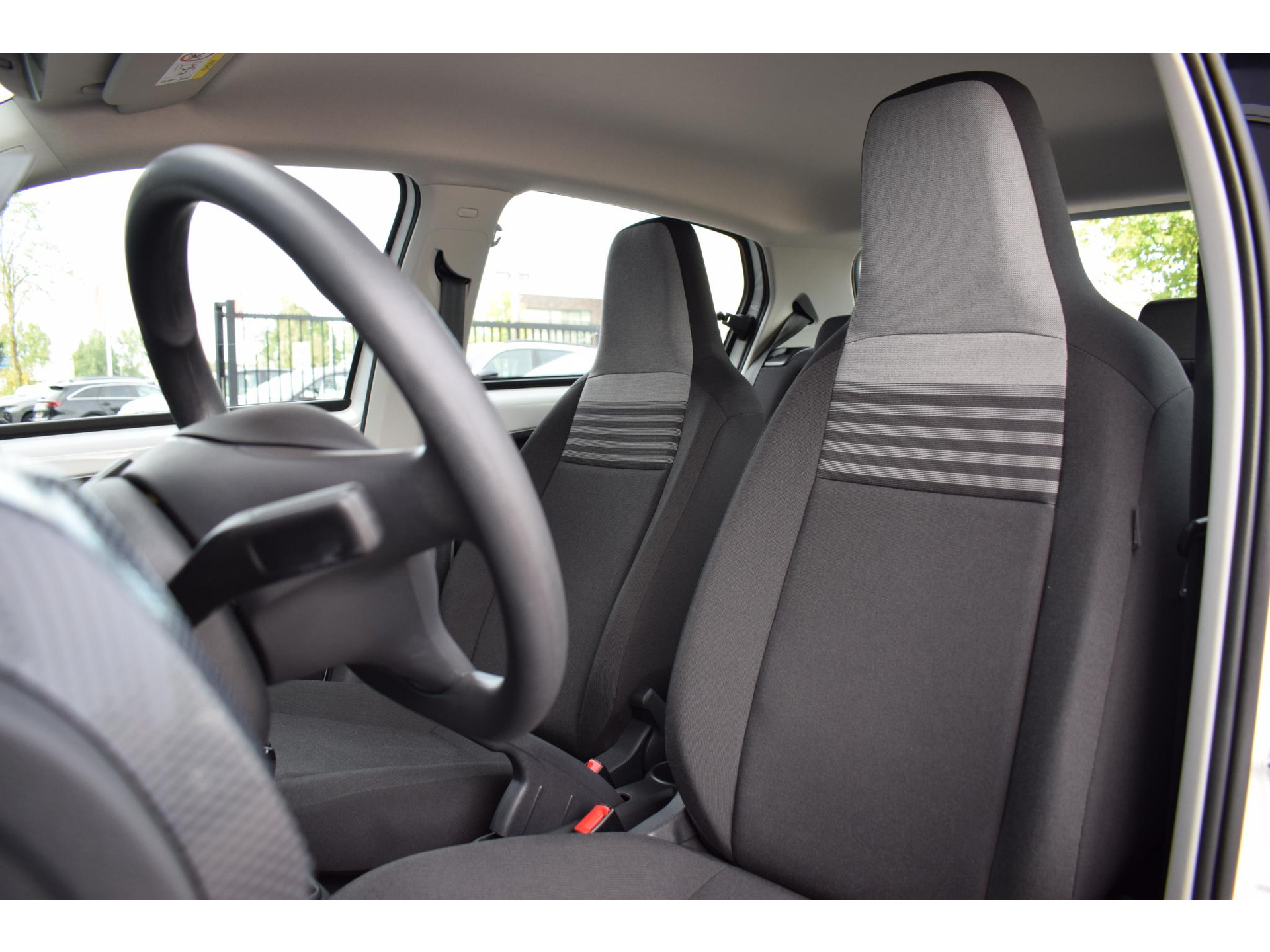 Volkswagen Up! 1.0 | 5 Deurs | Airco | DAB