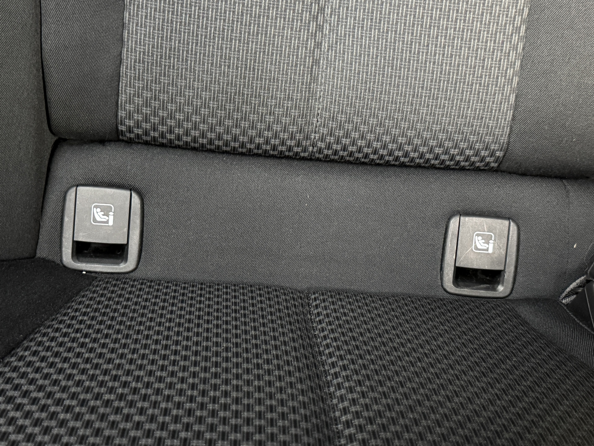 BMW 1-serie 116i Business Edition | Zwarte grill | Apple Carplay | DAB+ | PDC V+A