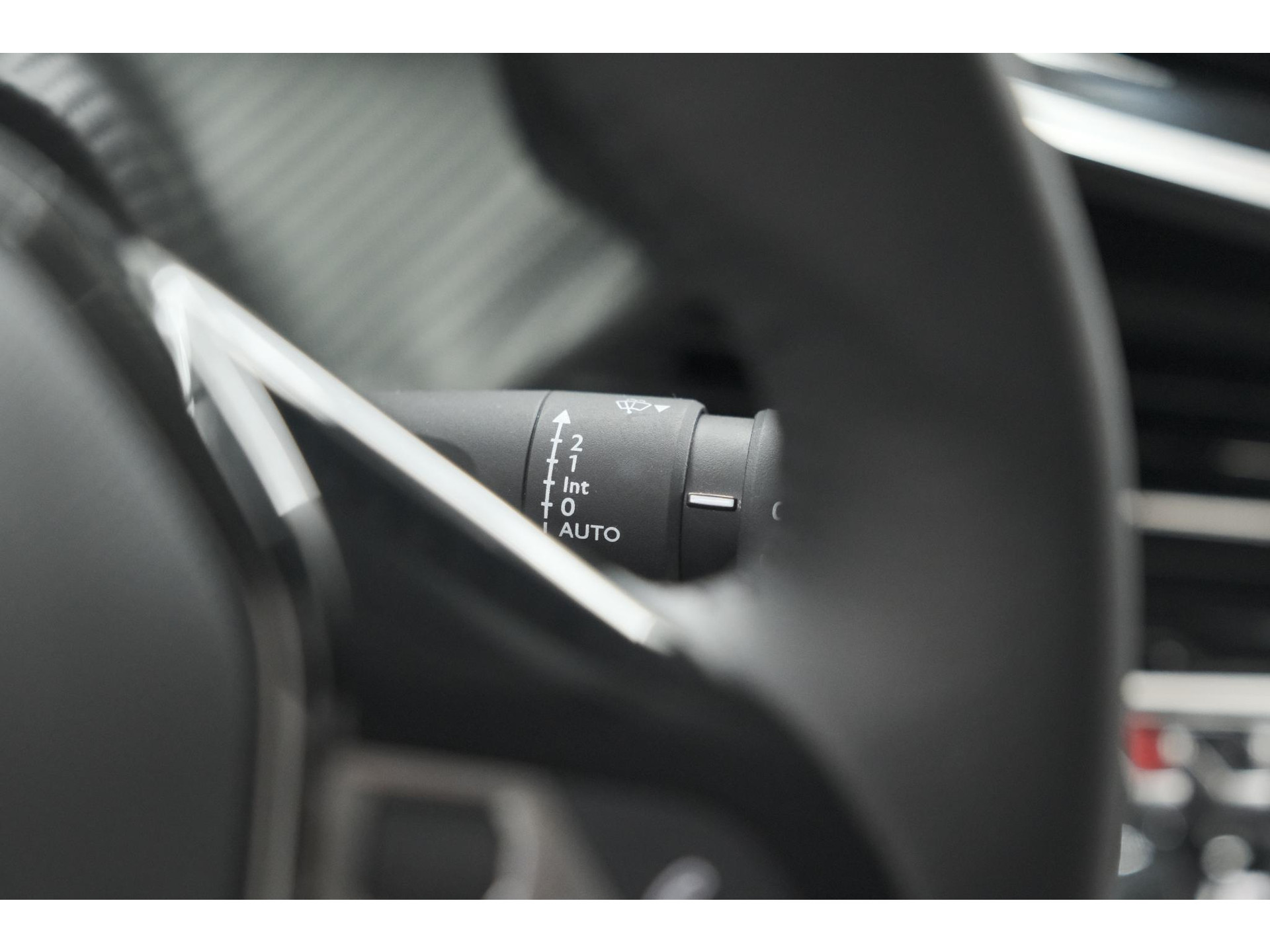 Peugeot 208 PureTech 100 Allure | 360 Camera | Dodehoekdetectie | Apple Carplay