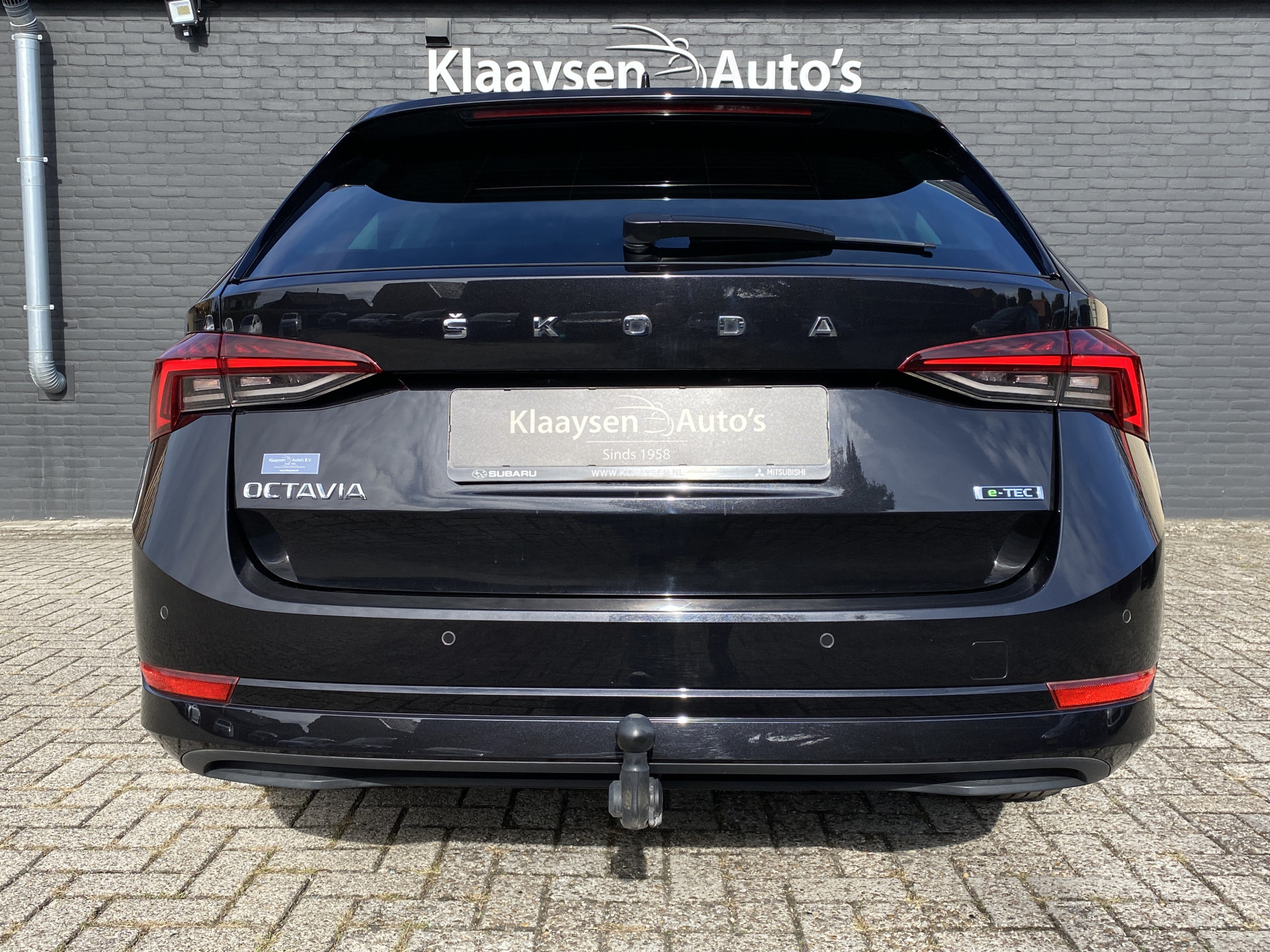ŠKODA Octavia Combi 1.0 e-TSI Business Edition Plus AUT. | 1e eigenaar | dealer onderh. | navigatie | trekhaak | carplay | adaptieve cruise