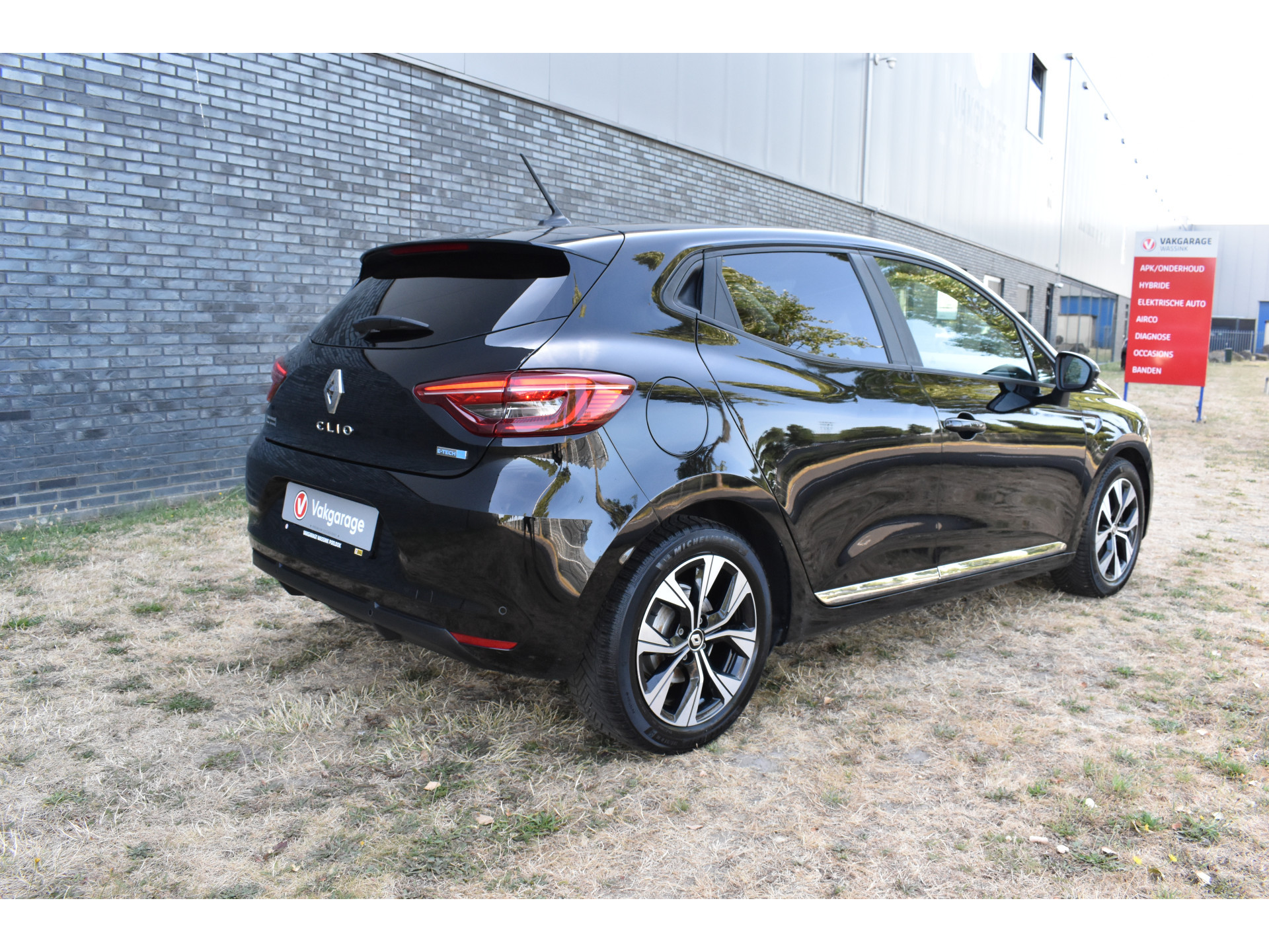 Renault Clio 1.6 E-Tech Hybrid 145 Evolution Hybride Automaat  Navigatie