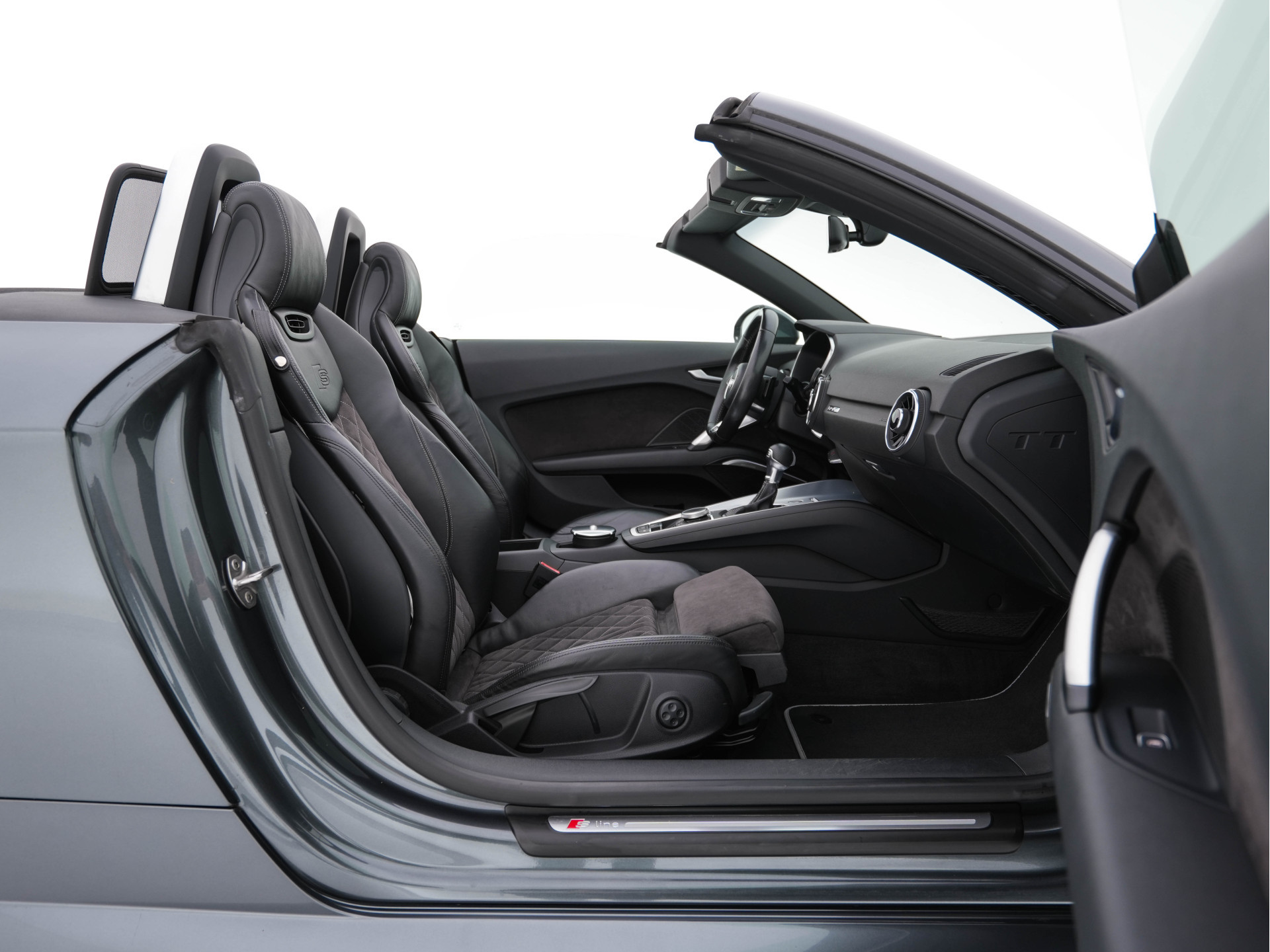 Audi TT Roadster 2.0 TFSI S-Line Pro Line Quattro Aut. *LEATHER-ALCANTARA | FULL-LED | BANG&OLUFSEN-AUDIO | DIGI-COCKPIT | AIR-SCARF | HEATED-SPORTSEATS | NAVI-FULLMAP | DAB+ | KEYLESS | ECC | PDC | 18''ALU*