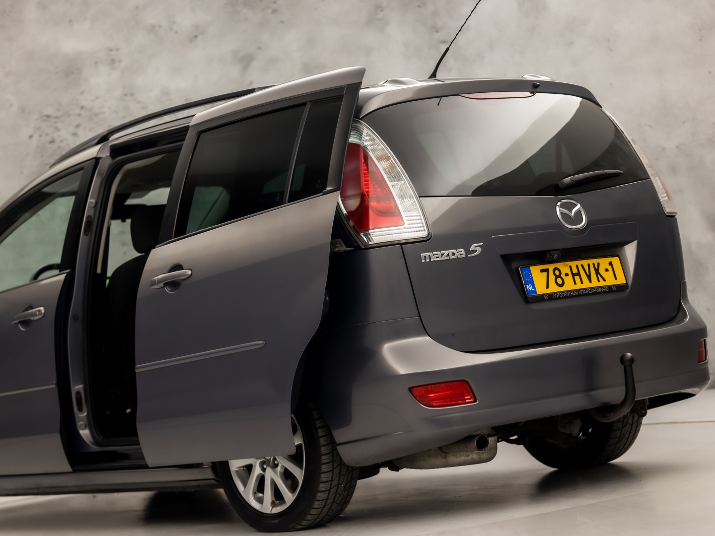 Mazda 5 1.8 Sport 7 Persoons (CLIMATE, GETINT GLAS, TREKHAAK, SCHUIFDEUREN, LM VELGEN, SPORTSTOELEN, ELEK PAKKET, NIEUWE APK, NIEUWSTAAT)