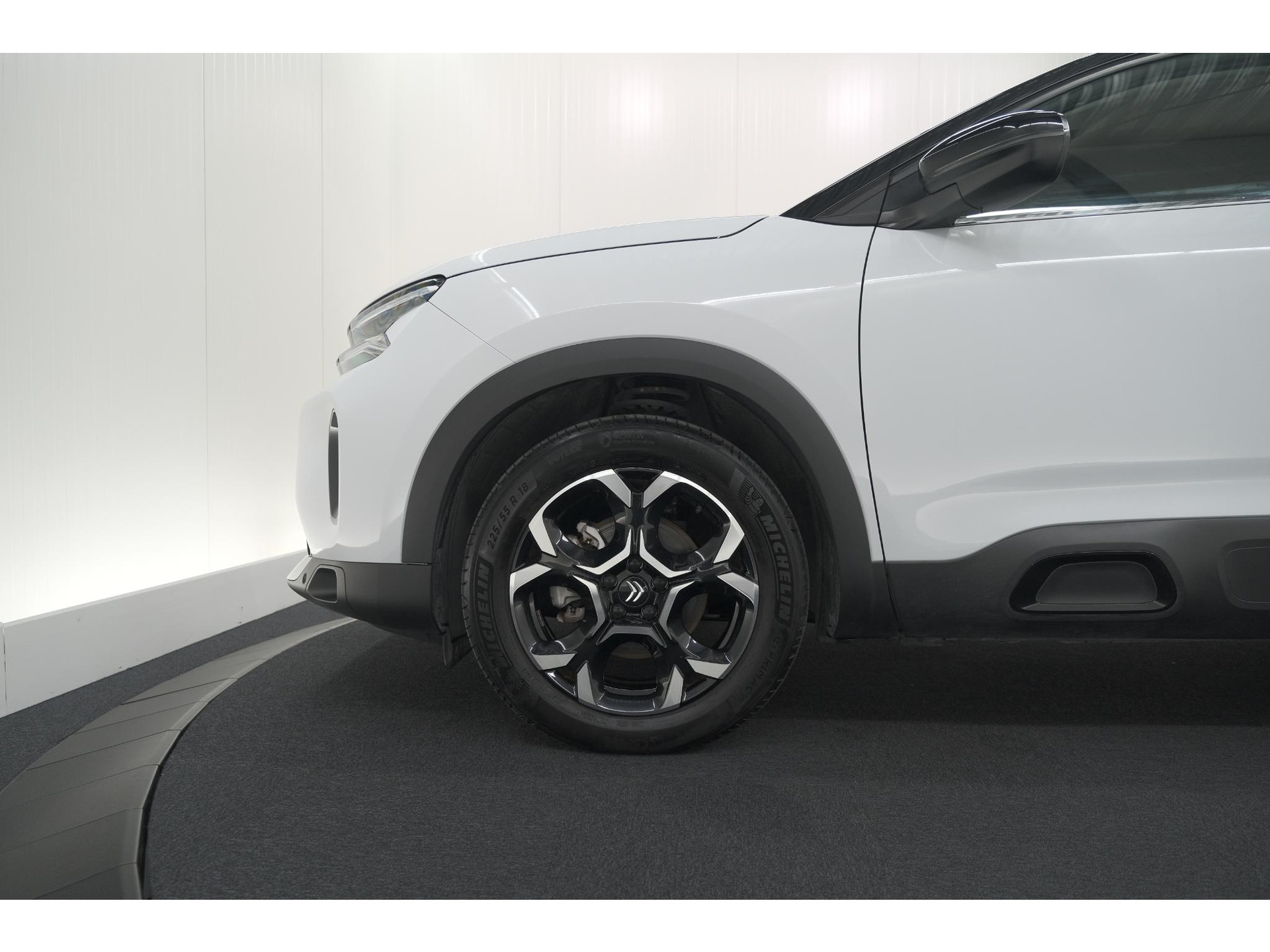 Citroen C5 Aircross 1.2 Hybrid 136 Plus | Camera | Navigatie | Parkeersensoren | Apple Carplay