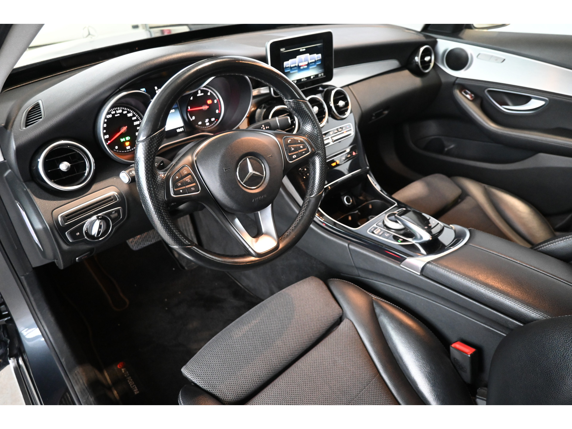 Mercedes-Benz C-klasse Estate 200 CDI Prestige Automaat Navigatie Stoelverwarming Goed Onderhouden! Inruil Mogelijk!