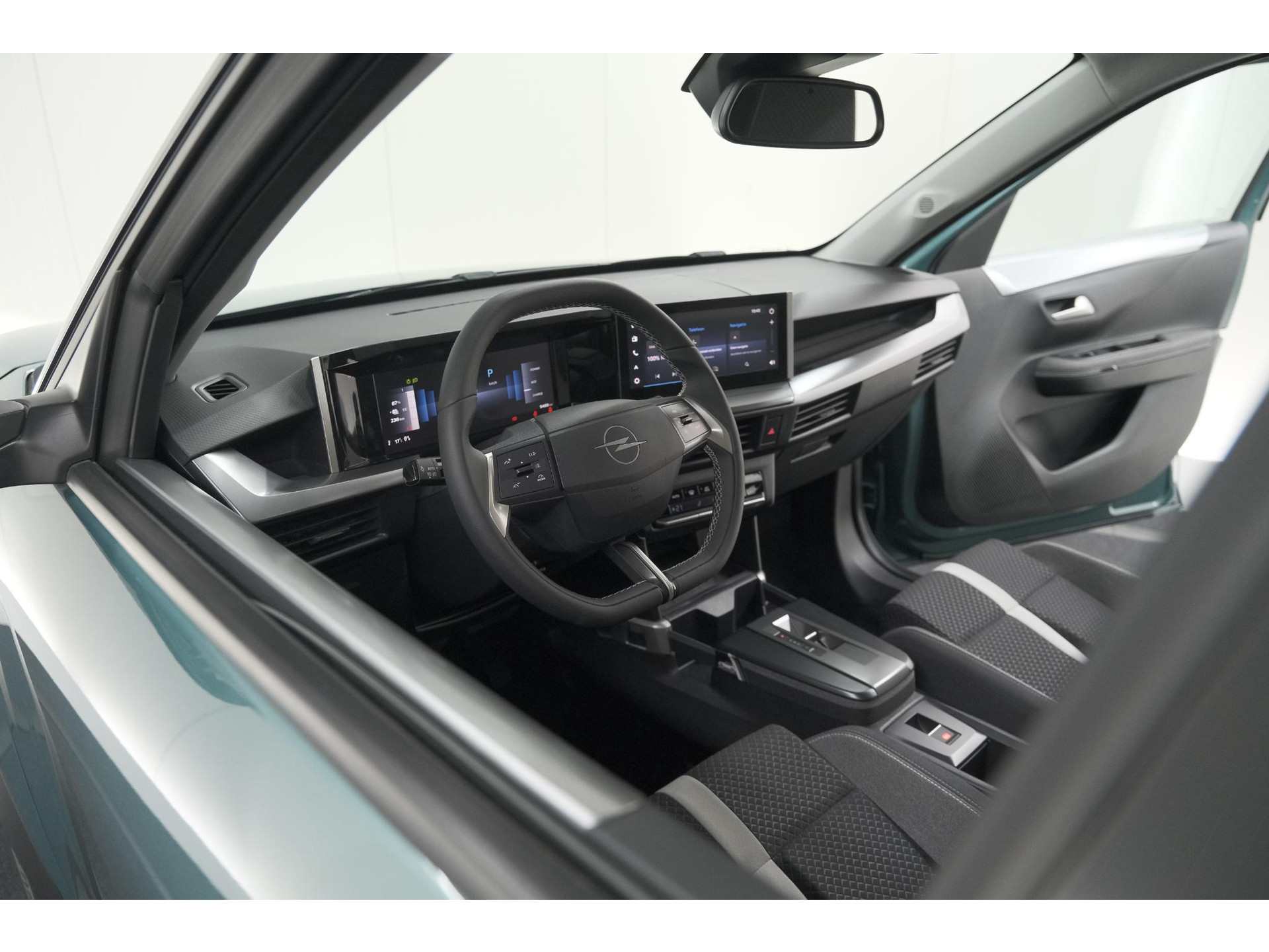 Opel Frontera Electric GS 44 kWh | 11 KW Laadfunctie | Camera | Dodehoekdetectie | Apple Carplay