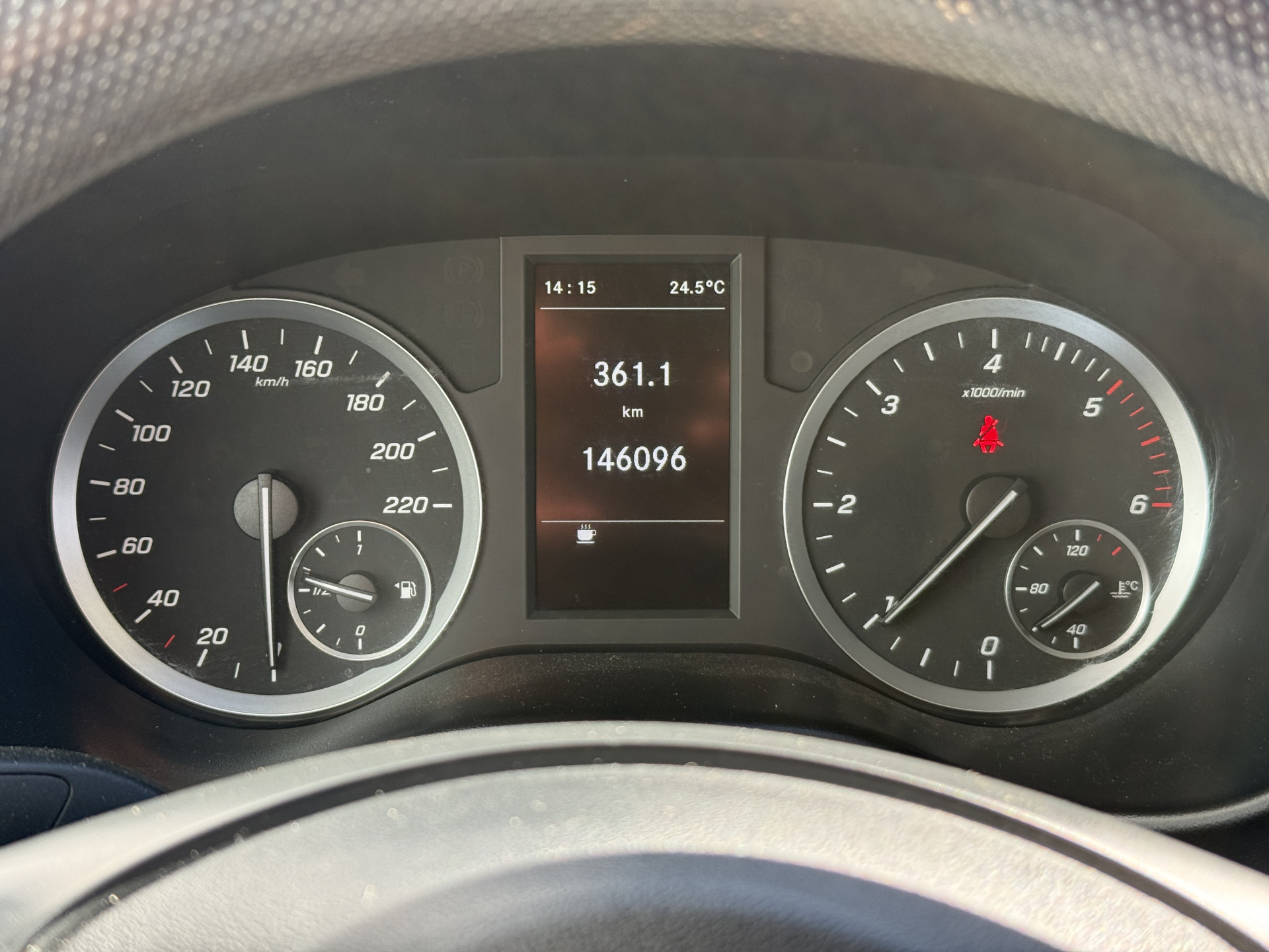 Mercedes-Benz Vito 114 1.9 CDI 136PK Dubbele Cabine L2H1 5 Stoelen Climate Control Cruise Control Trekhaak Carplay Camera