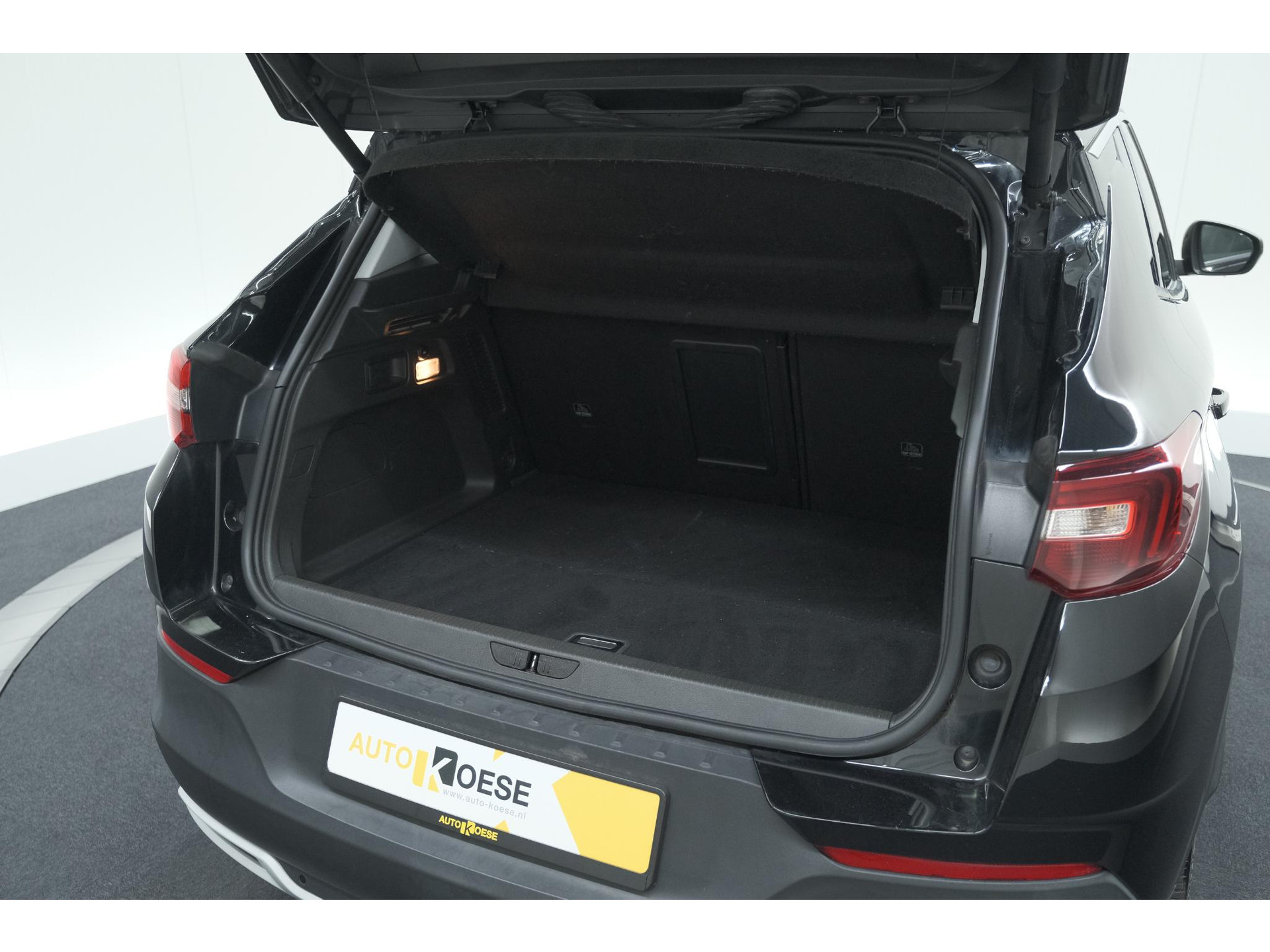 Opel Grandland X 1.6 Turbo 300 Hybrid4 Ultimate | Trekhaak | 360 Camera | Adaptieve Cruise Control | Elektrische Kofferklep