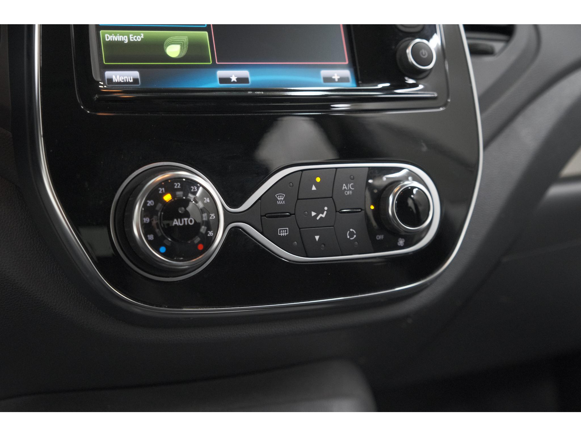 Renault Captur TCe 90 Intens | Camera | Dodehoekdetectie | Navigatie | Parkeersensoren