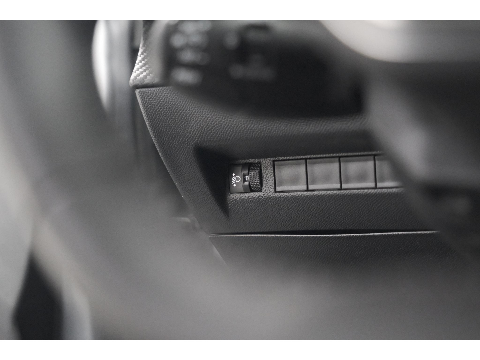 Peugeot 208 PureTech 100 Allure | 360 Camera | Dodehoekdetectie | Apple Carplay