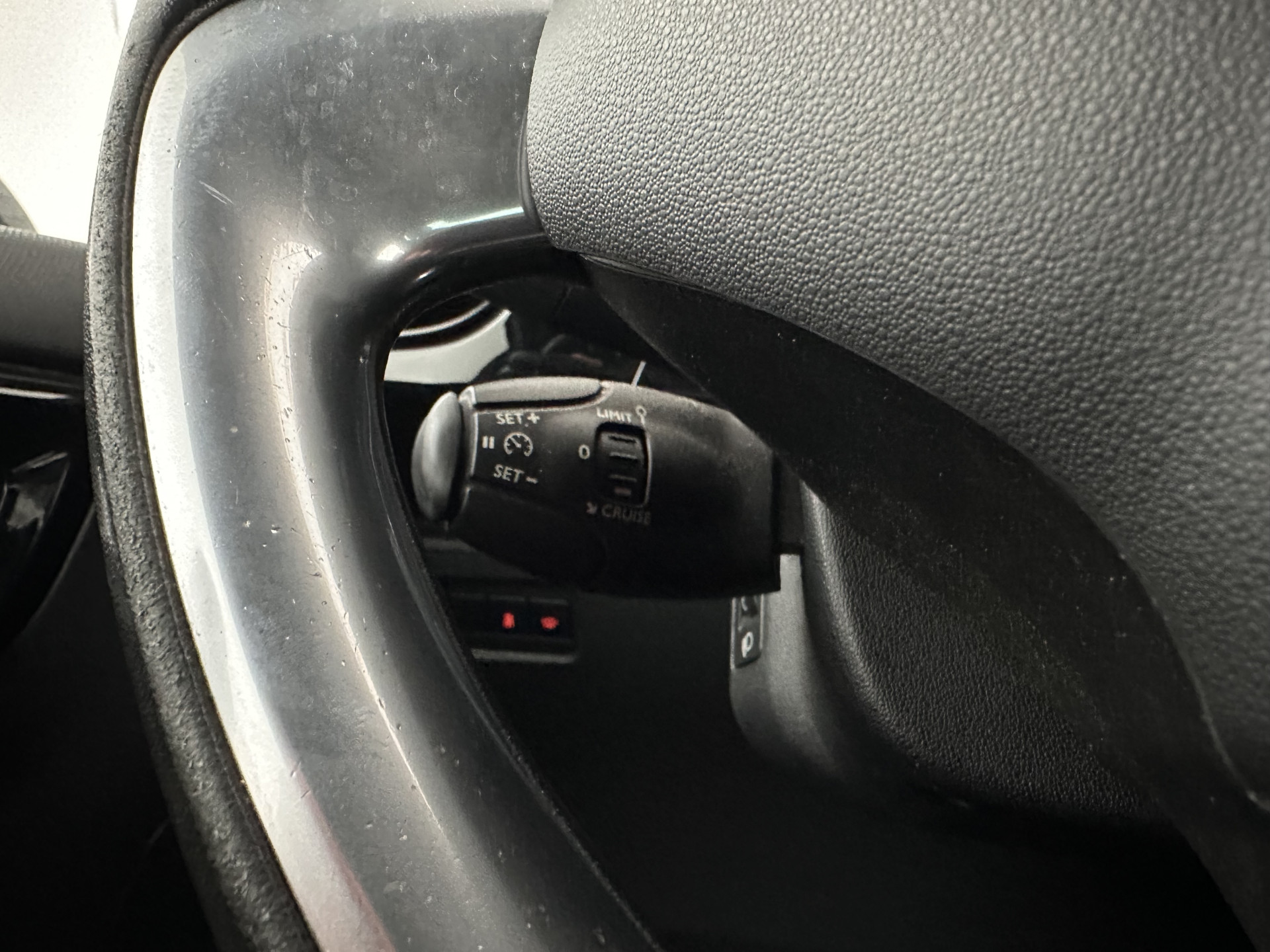 Citroën DS3 1.6 e-HDi Business *MICROFIBRE | NAVI-FULLMAP | SPORT-SEATS | PRIVACY-GLASS | ECC | PDC | CRUISE | 17''ALU*