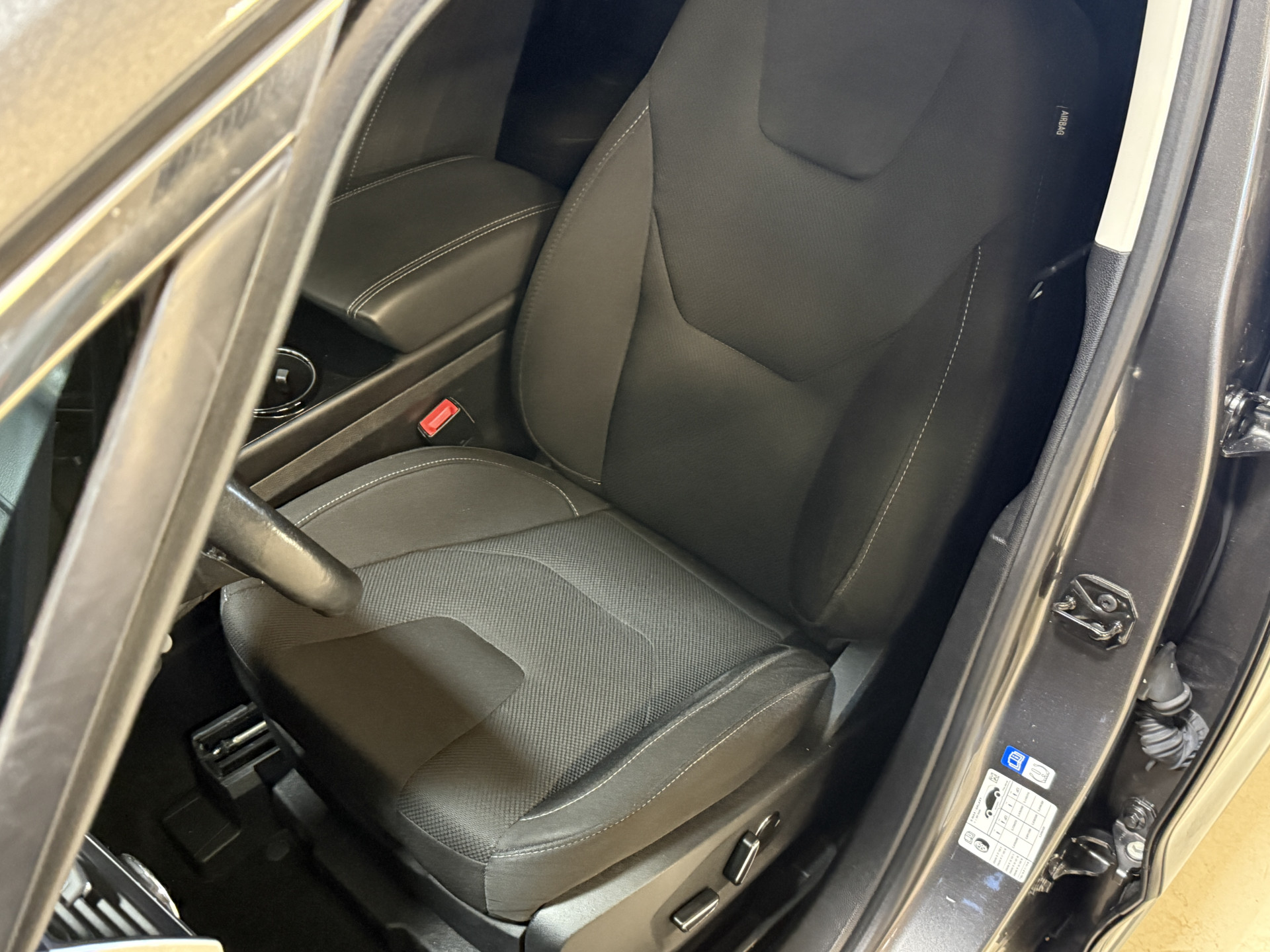Ford S-Max 1.5 Titanium 7p. | Stoel/stuur verwarming | Trekhaak | Apple Carplay