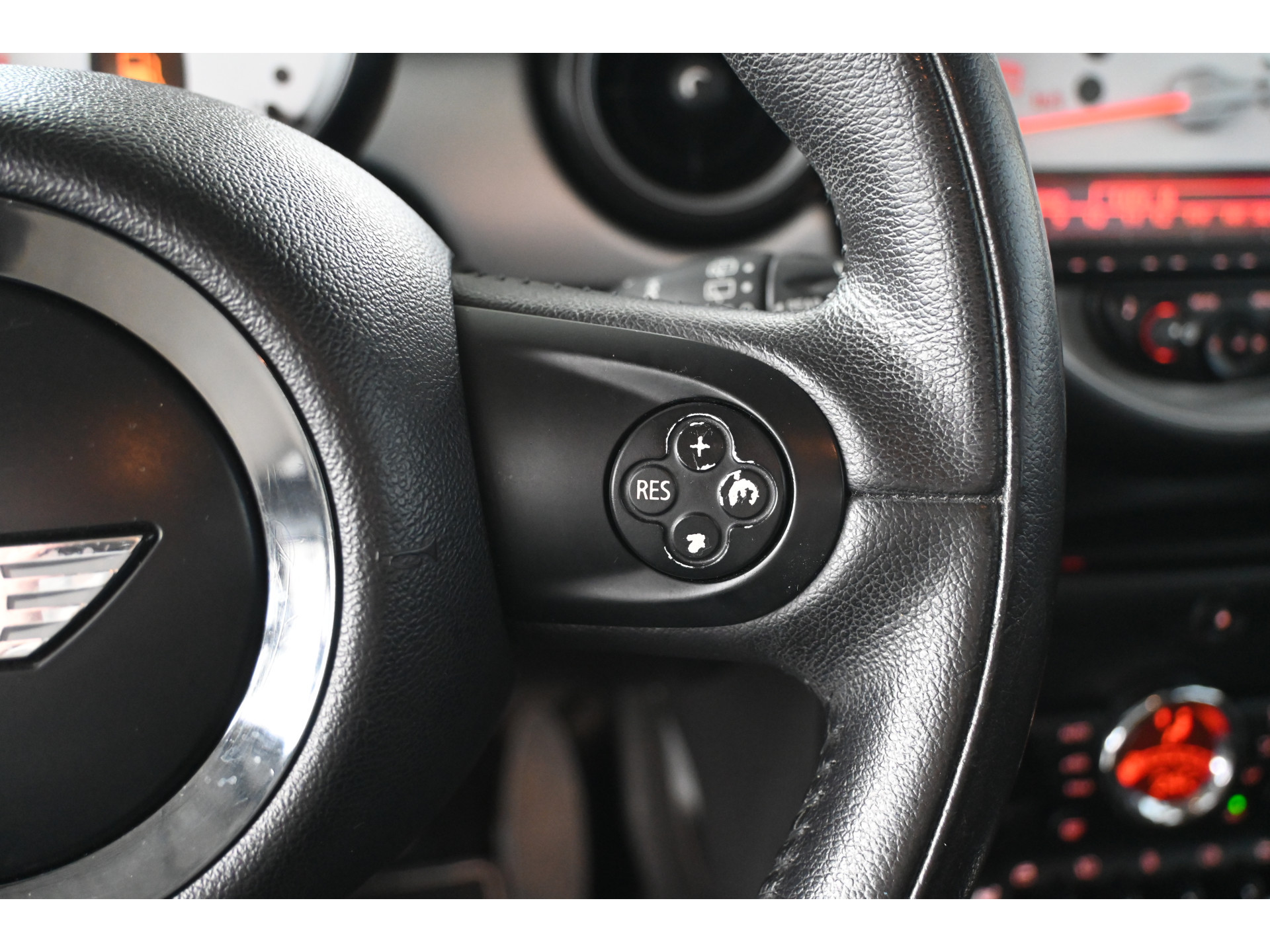 MINI Mini 1.6 One D Holland Street  Clima Cruise Control Stoelverwarming All in Prijs! Inruil Mogelijk!