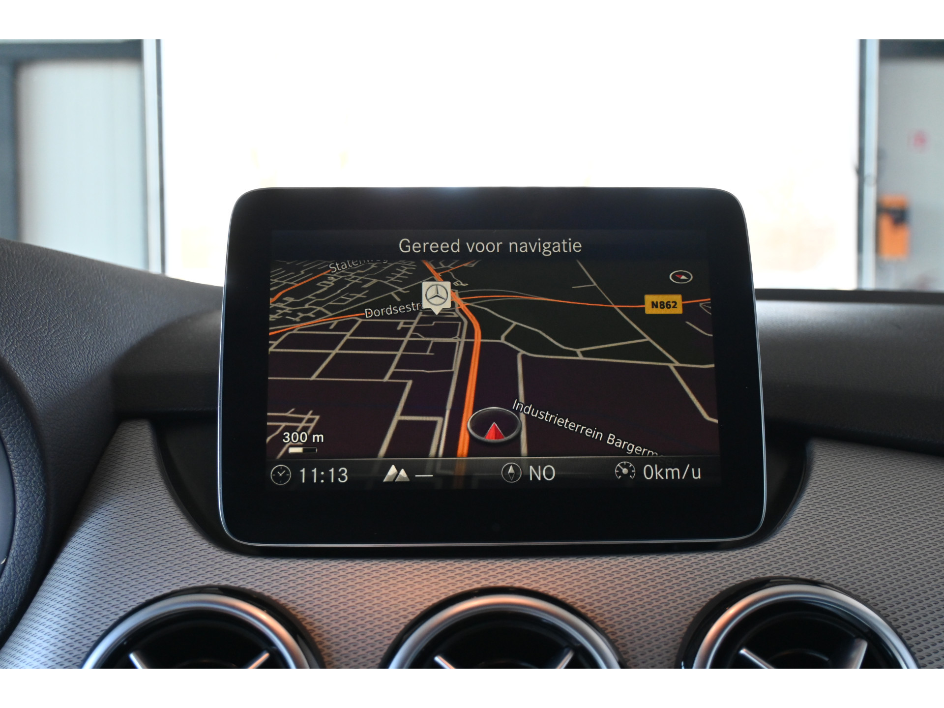 Mercedes-Benz B-klasse 180 Ambition Automaat Clima Navigatie LED Rijklaarprijs! Inruil Mogelijk!