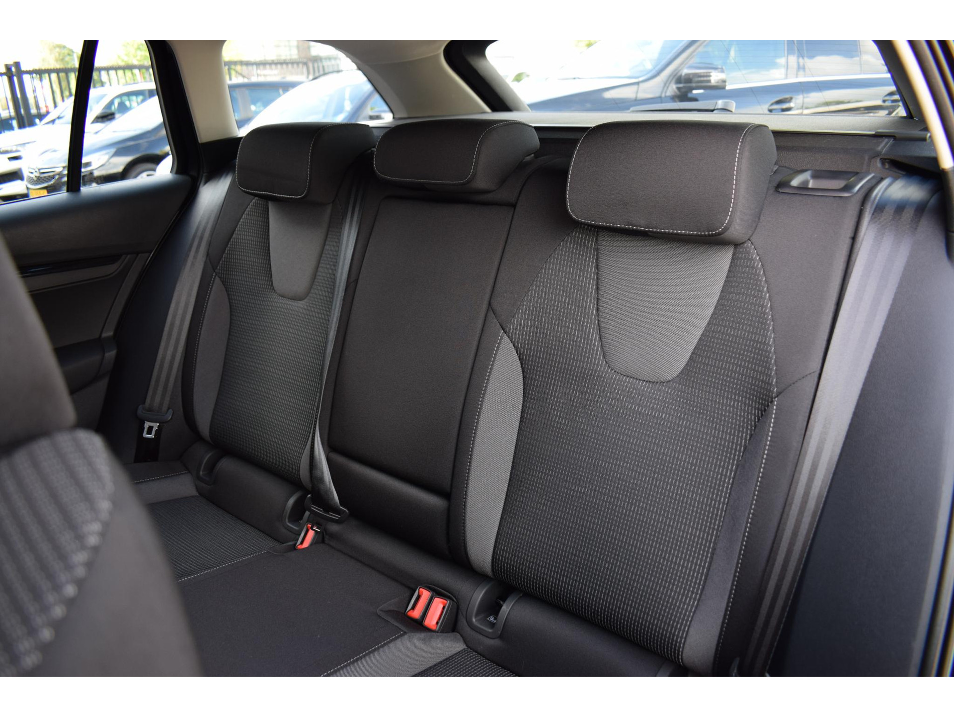 Skoda Octavia Combi 1.0 TSI Business Edition | Apple CarPlay | Cruise | Climate
