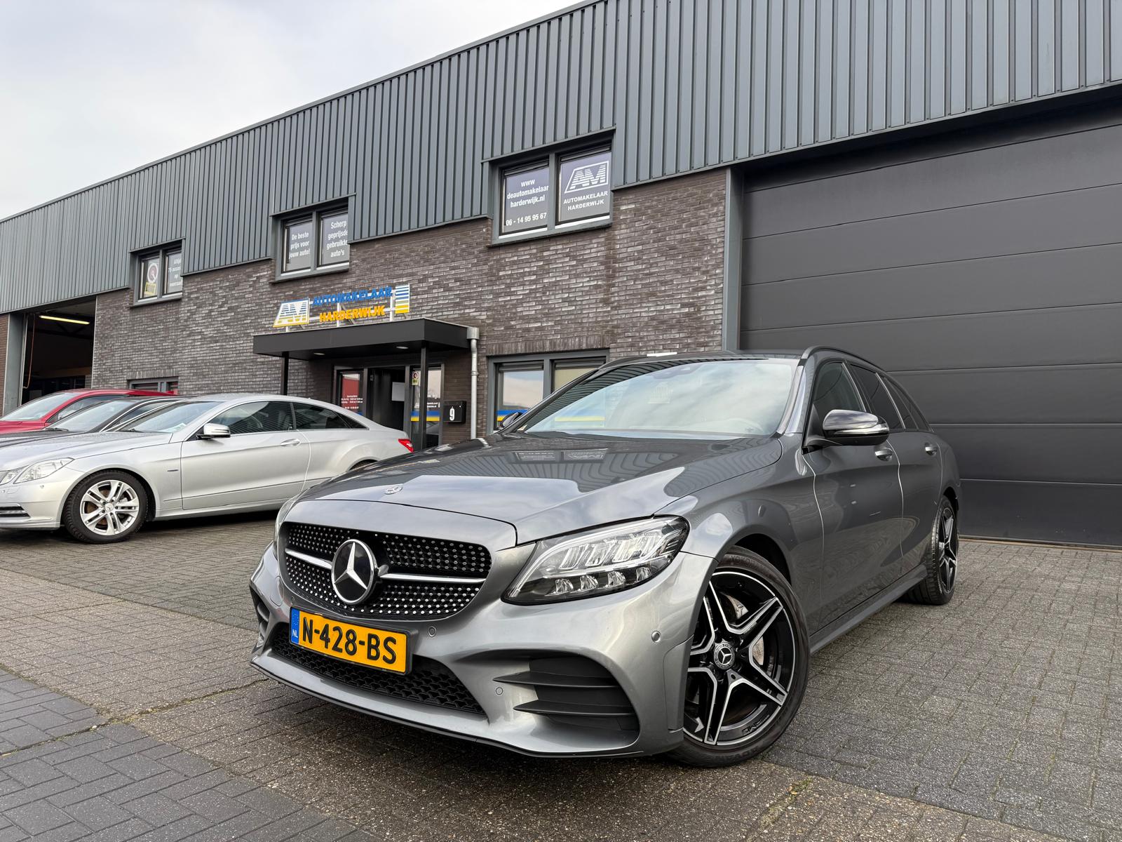 Mercedes-Benz C-klasse Estate 180 Business Solution AMG | 1E EIGENAAR | 3/6/12MND GARANTIE | DAB | LED | AUTOMAAT | LEDER | CRUISE | SFEERVERLICHTING |