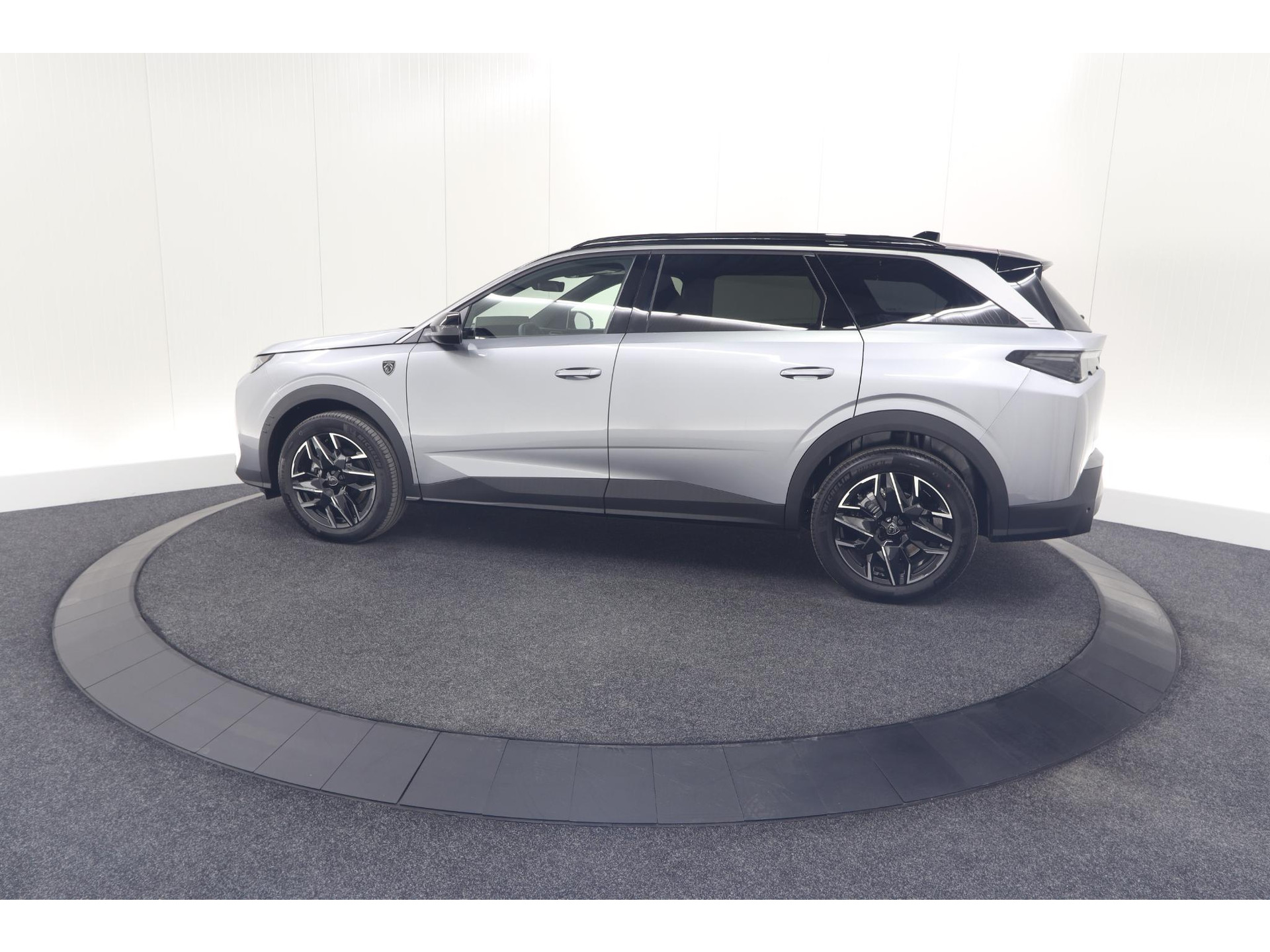 Peugeot 5008 HYbrid 145 e-DCS6 GT | Panoramadak | Camera | Elektrische Achterklep | Adaptieve Cruise Control