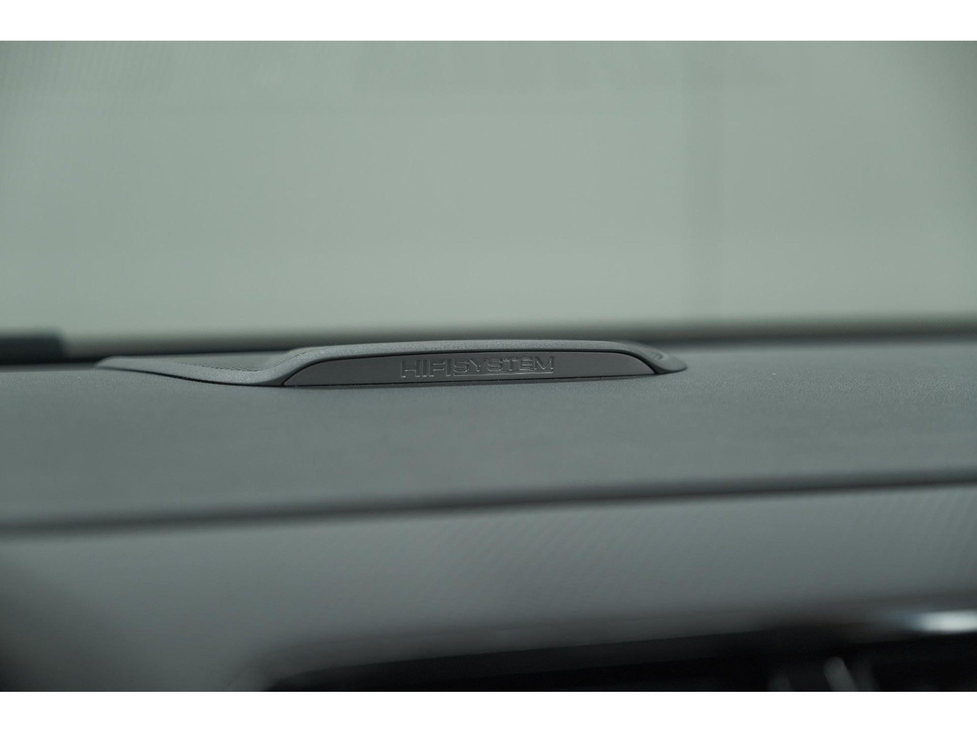 Citroen C3 Aircross PureTech 110 EAT6 Shine | Trekhaak | Panoramadak | Head-Up Display | Camera | Navigatie