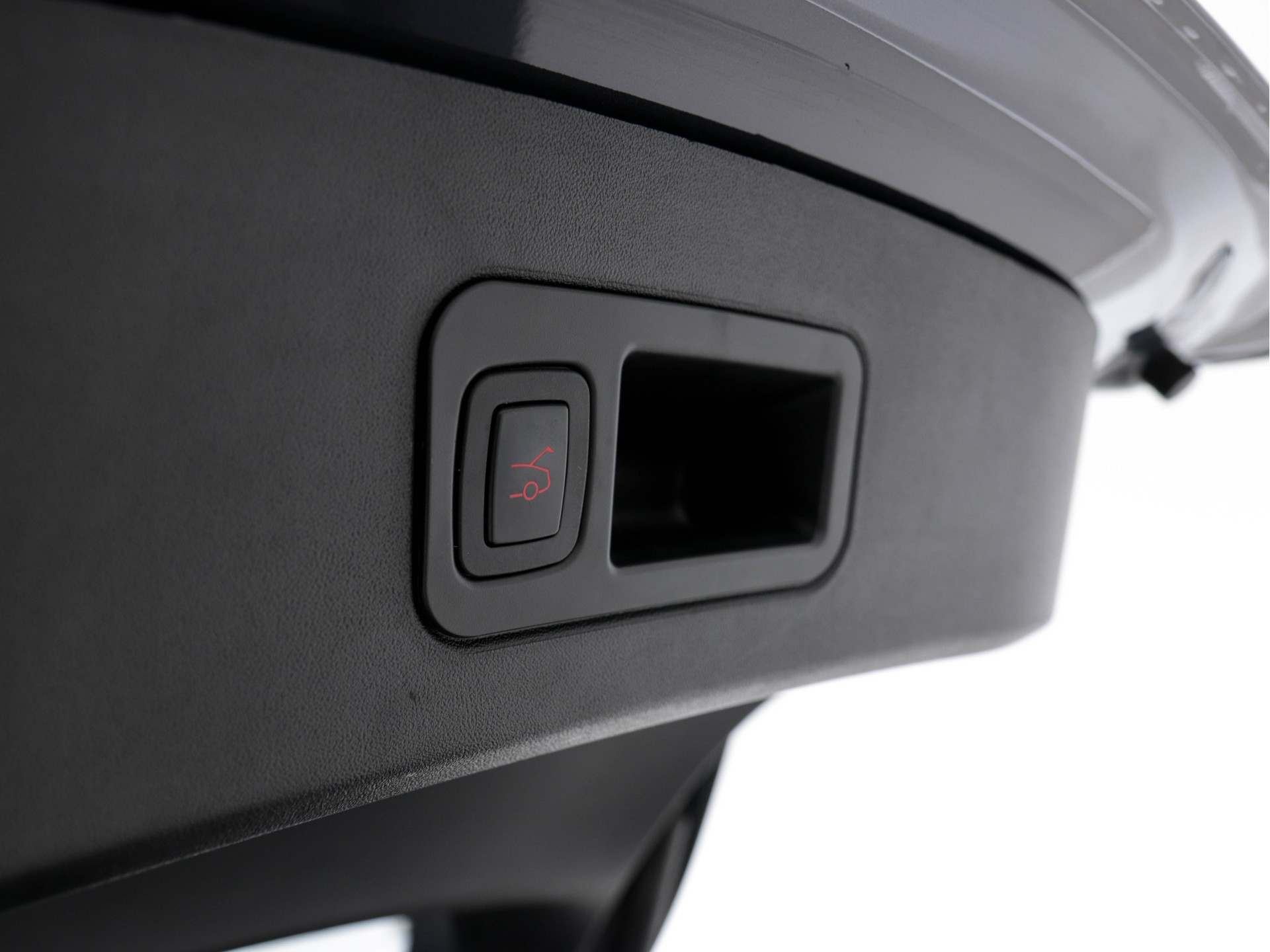 Tesla Model S P85D Performance-Pack AWD [ 3-Fase ] (INCL-BTW) *PANO | NAPPA-FULL-LEATHER | AUTO-PILOT | AIR-SUSPENSION | KEYLESS | CAMERA | FULL-LED | ADAPTIVE-CRUISE |  DIGI-COCKPIT | SPORT-SEATS | 19"ALU*