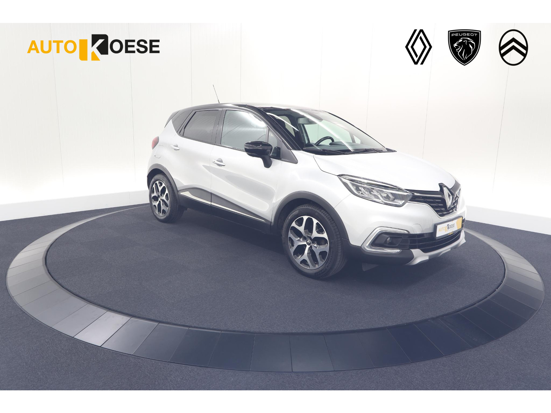 Renault Captur TCe 150 EDC Intens | Trekhaak | Navigatie | Parkeersensoren