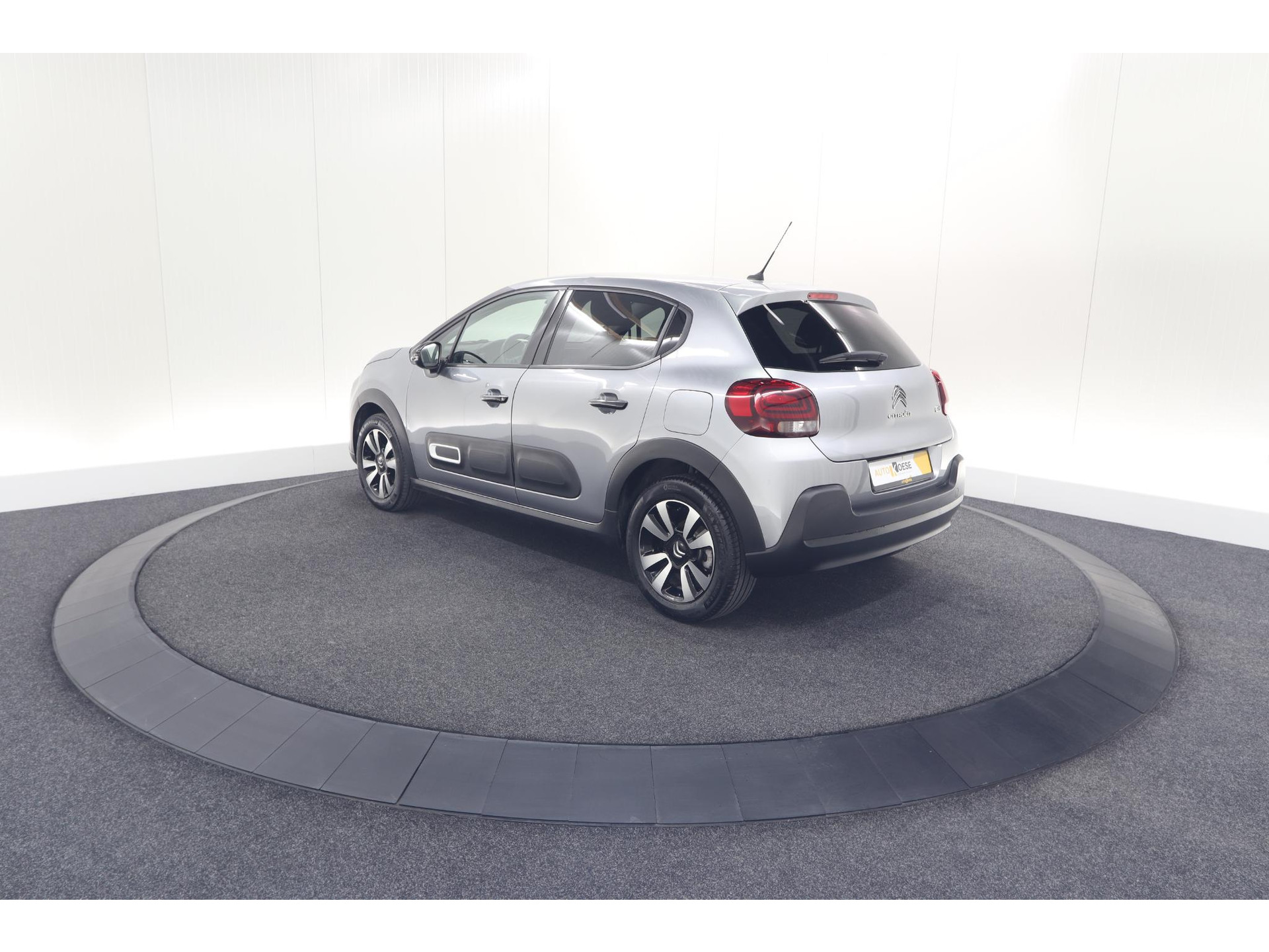 Citroen C3 PureTech 110 Max | Keyless entry/start | Camera | Navigatie | Parkeersensoren | Apple Carplay