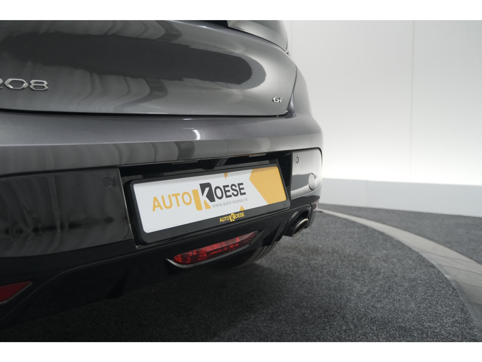 Peugeot 208 PureTech 100 GT | Camera | Adaptieve Cruise Control | Navigatie | Apple Carplay