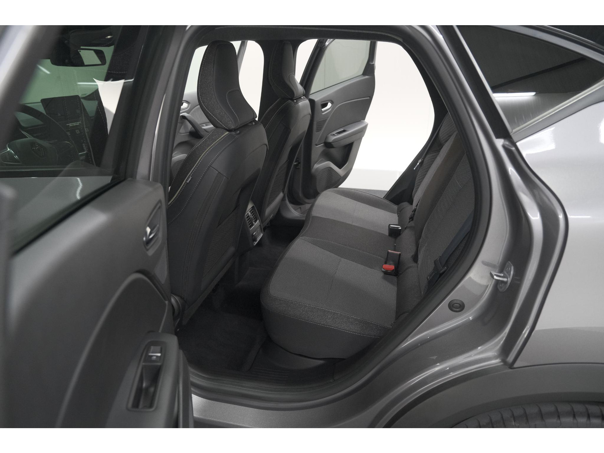 Renault Captur 1.6 E-Tech Full Hybrid 145 Techno | Camera | Navigatie | Apple Carplay | Parkeersensoren