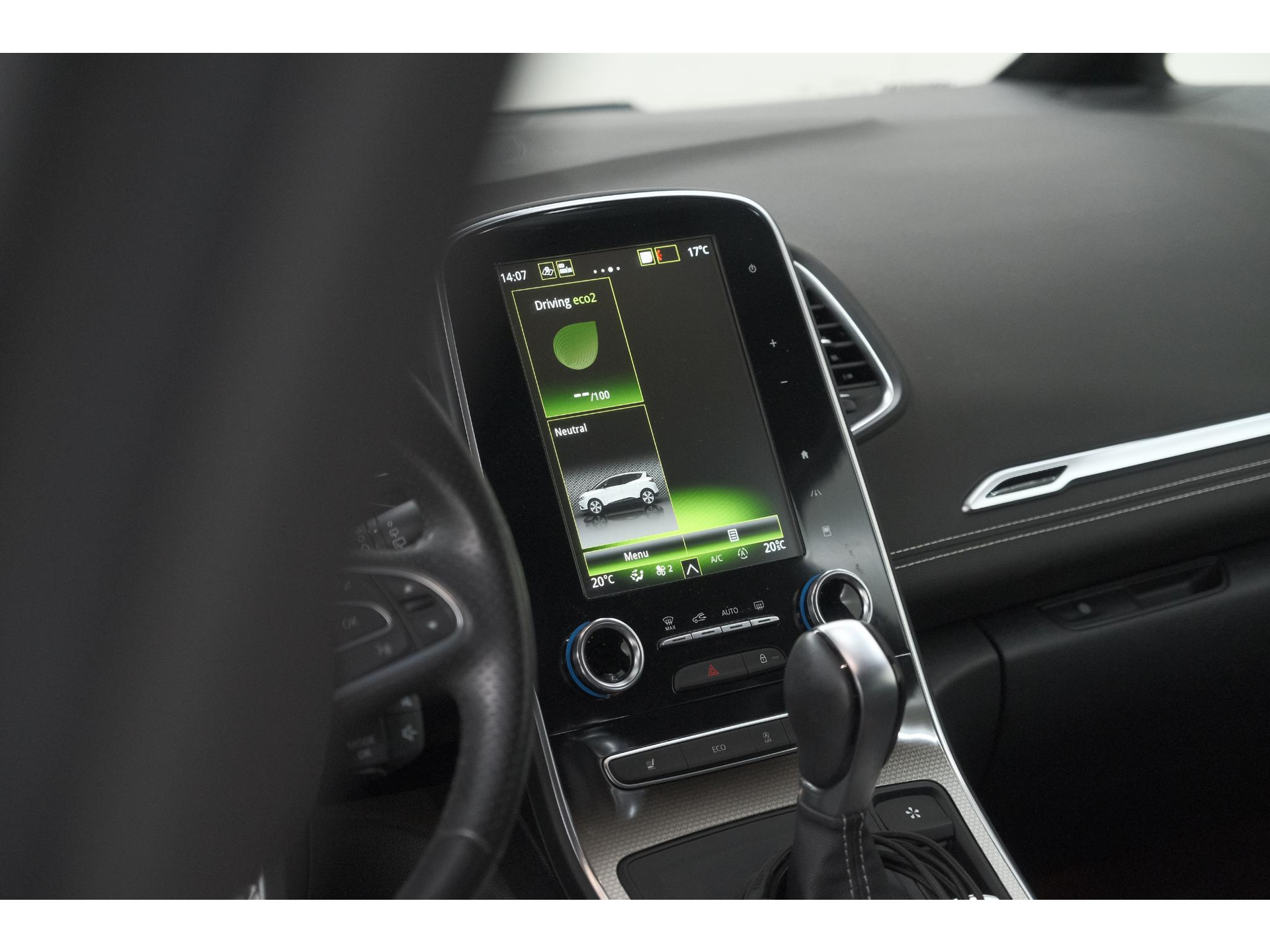 Renault Scénic TCE 160 EDC Black Edition | Trekhaak | Adaptieve Cruise Control | BOSE Premium Audio | Panoramadak