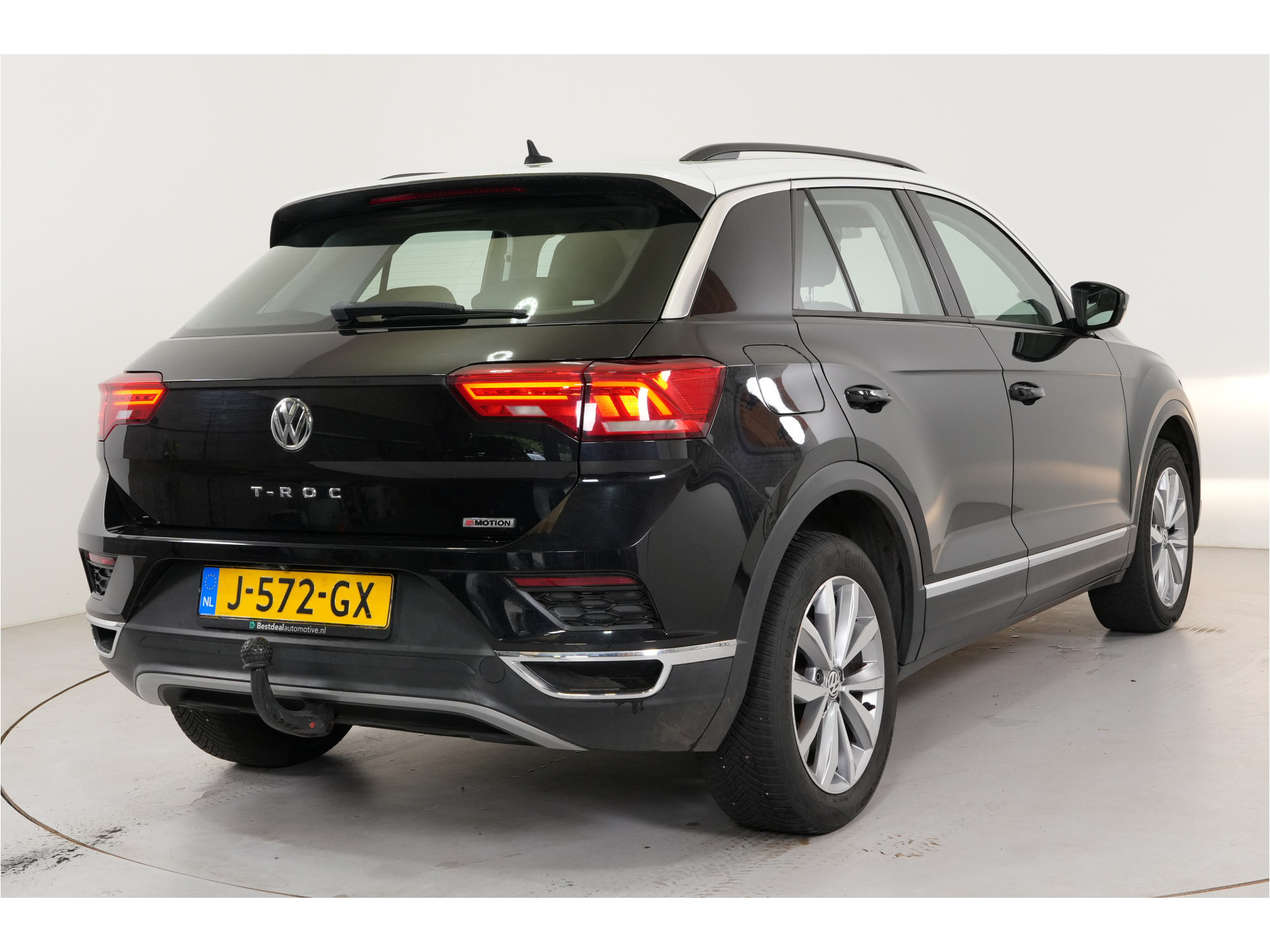 Volkswagen T-Roc 2.0 TDI 4Motion Sport | Trekhaak | Adaptive Cruise | Navi | Stl. verw. |