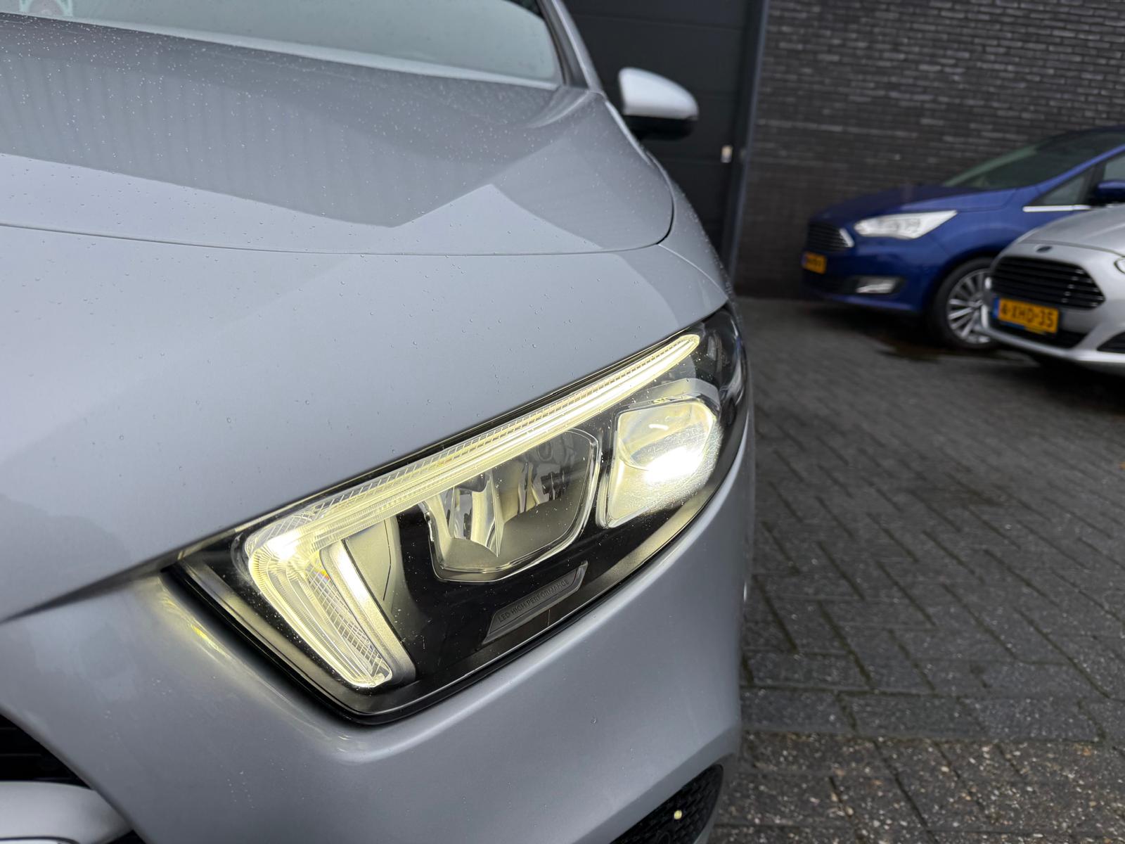 Mercedes-Benz A-klasse 180 Business Solution | 3/6/12MND GARANTIE | NAVIGATIE | CRUISE |LED | DAB | PDC | LMV | GOED ONDERHOUDEN |