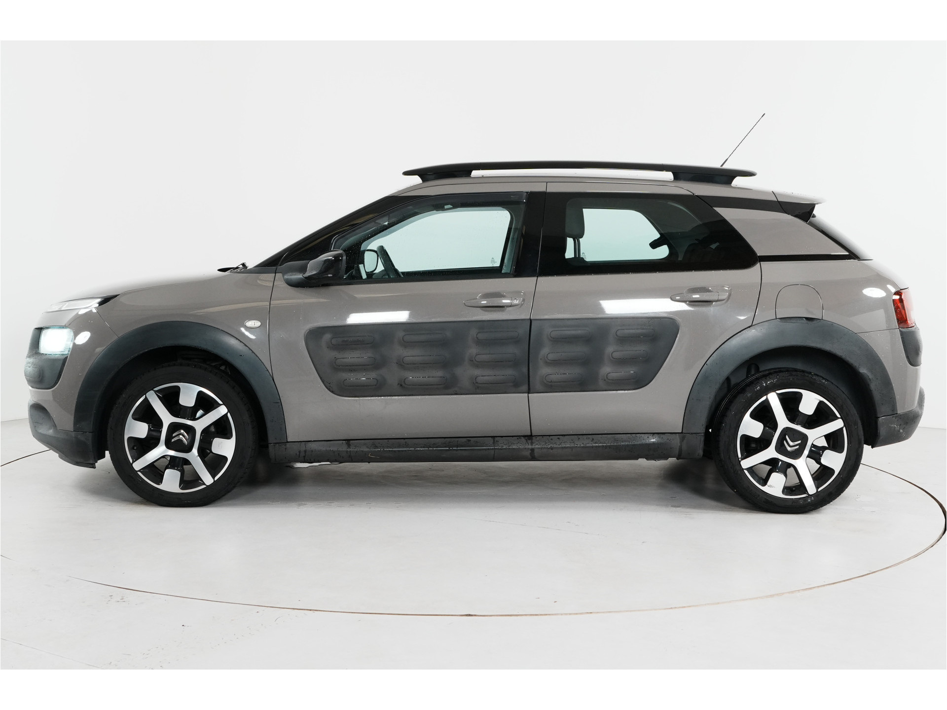 Citroën C4 Cactus 1.6 BlueHDi Feel | Trekhaak | Cruise | Airco |