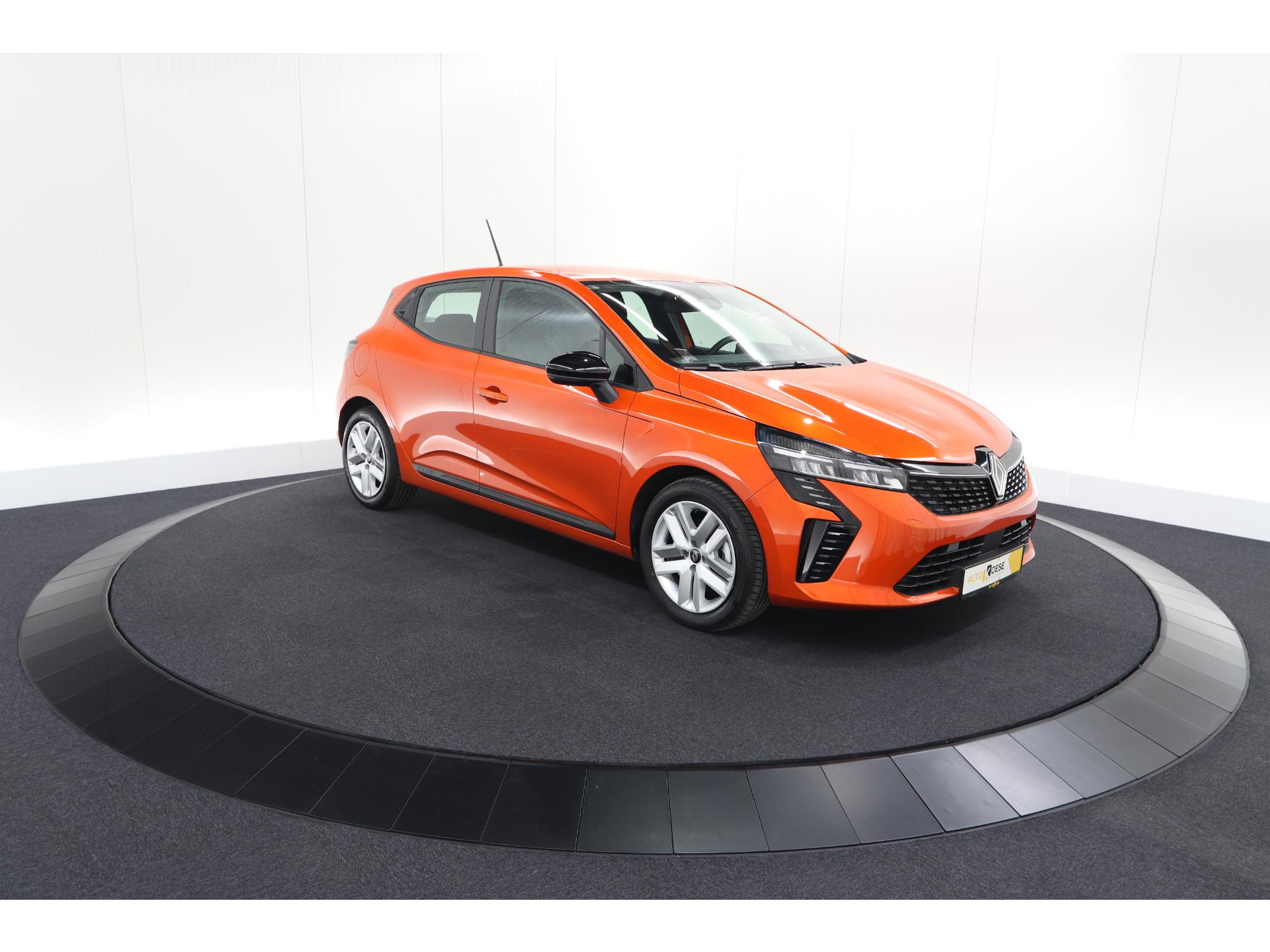 Renault Clio 1.6 E-Tech Full Hybrid 145 Evolution Holland Edition | Apple Carplay | Parkeersensoren | LED | Cruise Control