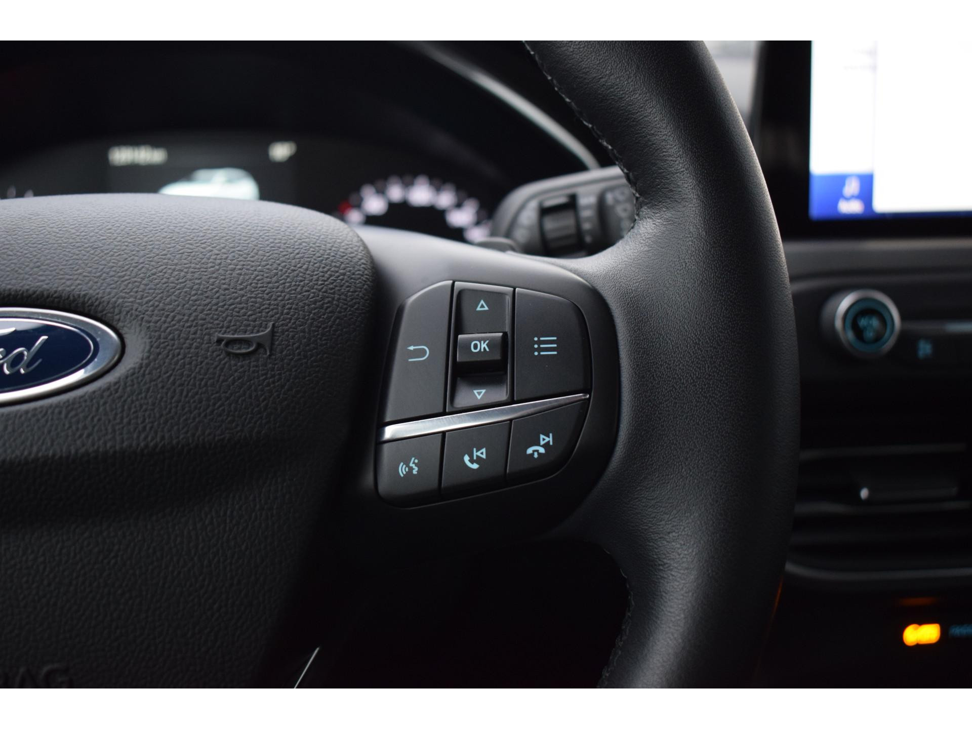 Ford Focus Wagon Wagon 1.5 EcoBlue Titanium Business | Automaat | Trekhaak | Apple CarPlay | Climate