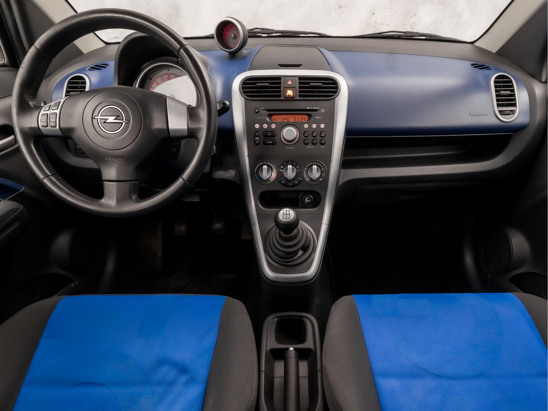 Opel Agila 1.2 Sport (AIRCO, ELEK RAMEN, SPORTSTOELEN, GETINT GLAS, NIEUWE APK, NIEUWSTAAT)