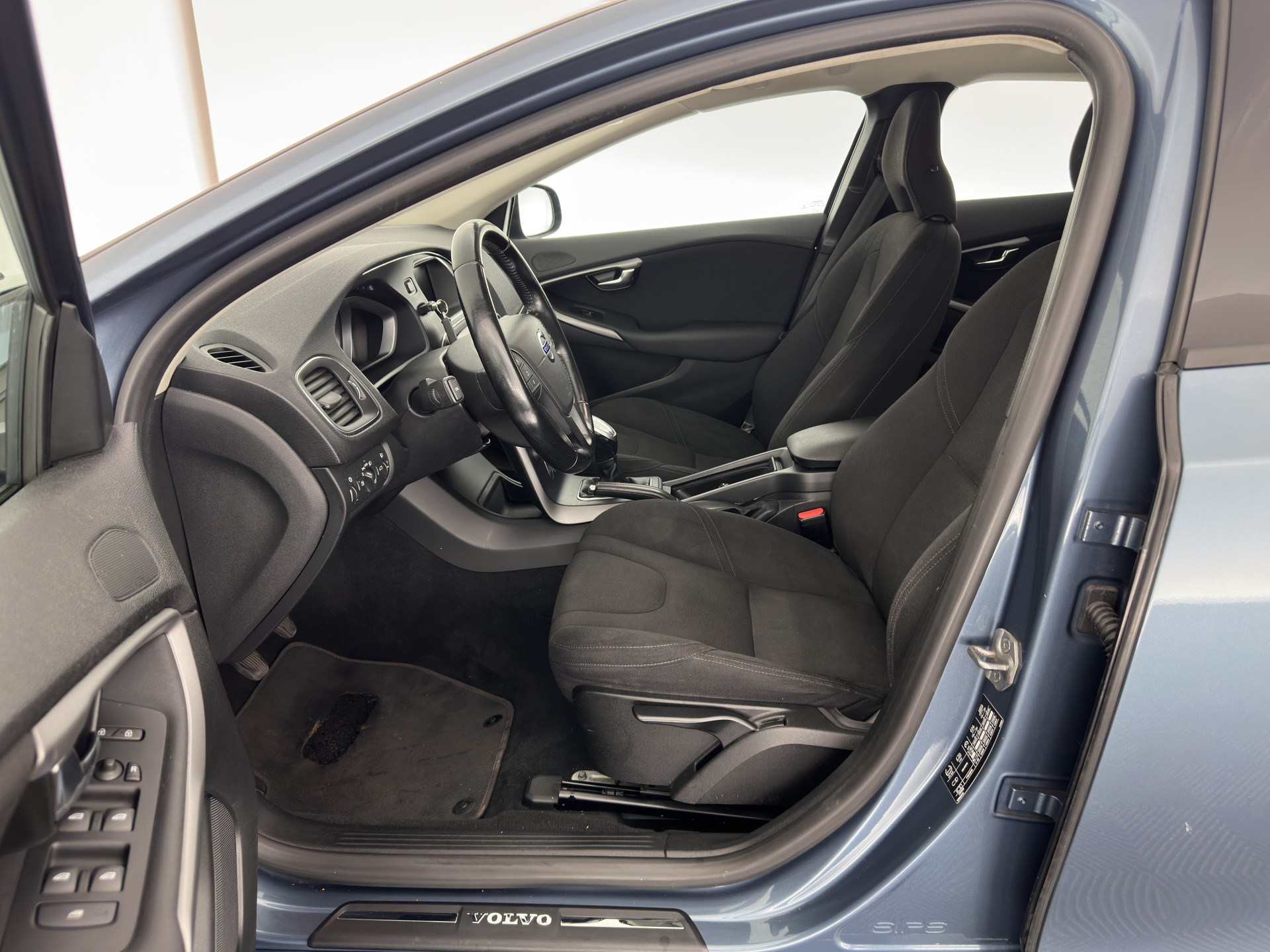 Volvo V40 1.6 D2 Kinetic *NAVI-FULLMAP | COMFORT-SEATS | ECC | PDC | SIPS | CRUISE | 16''ALU*